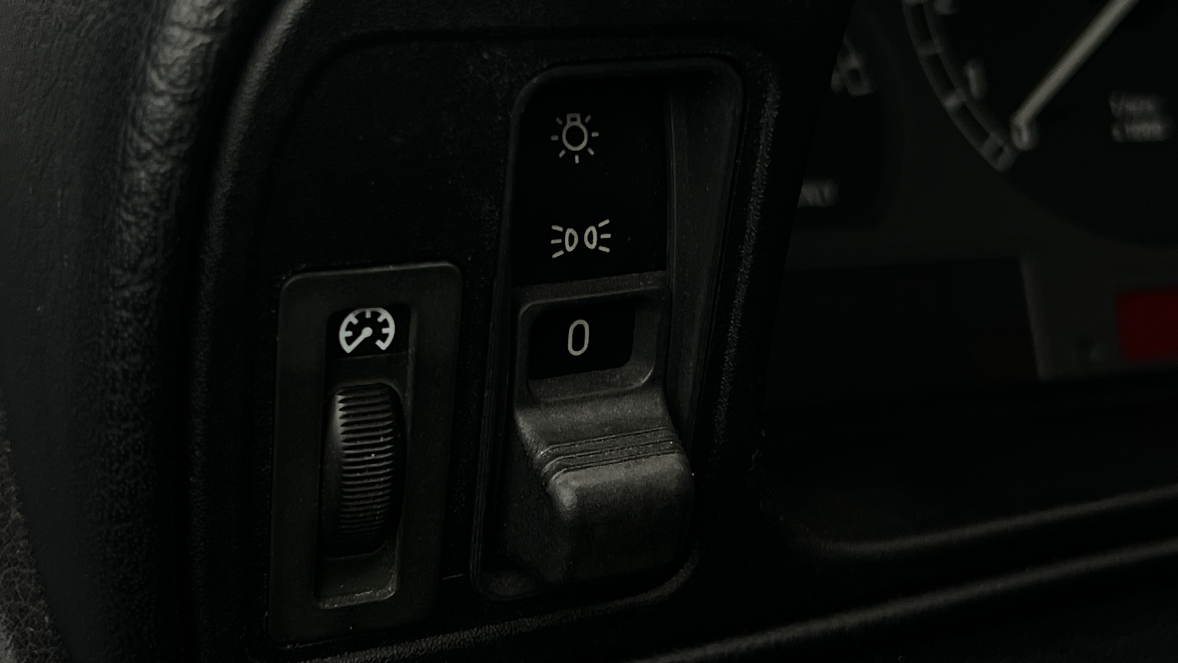 1992 BMW 8 Series - Photo 24