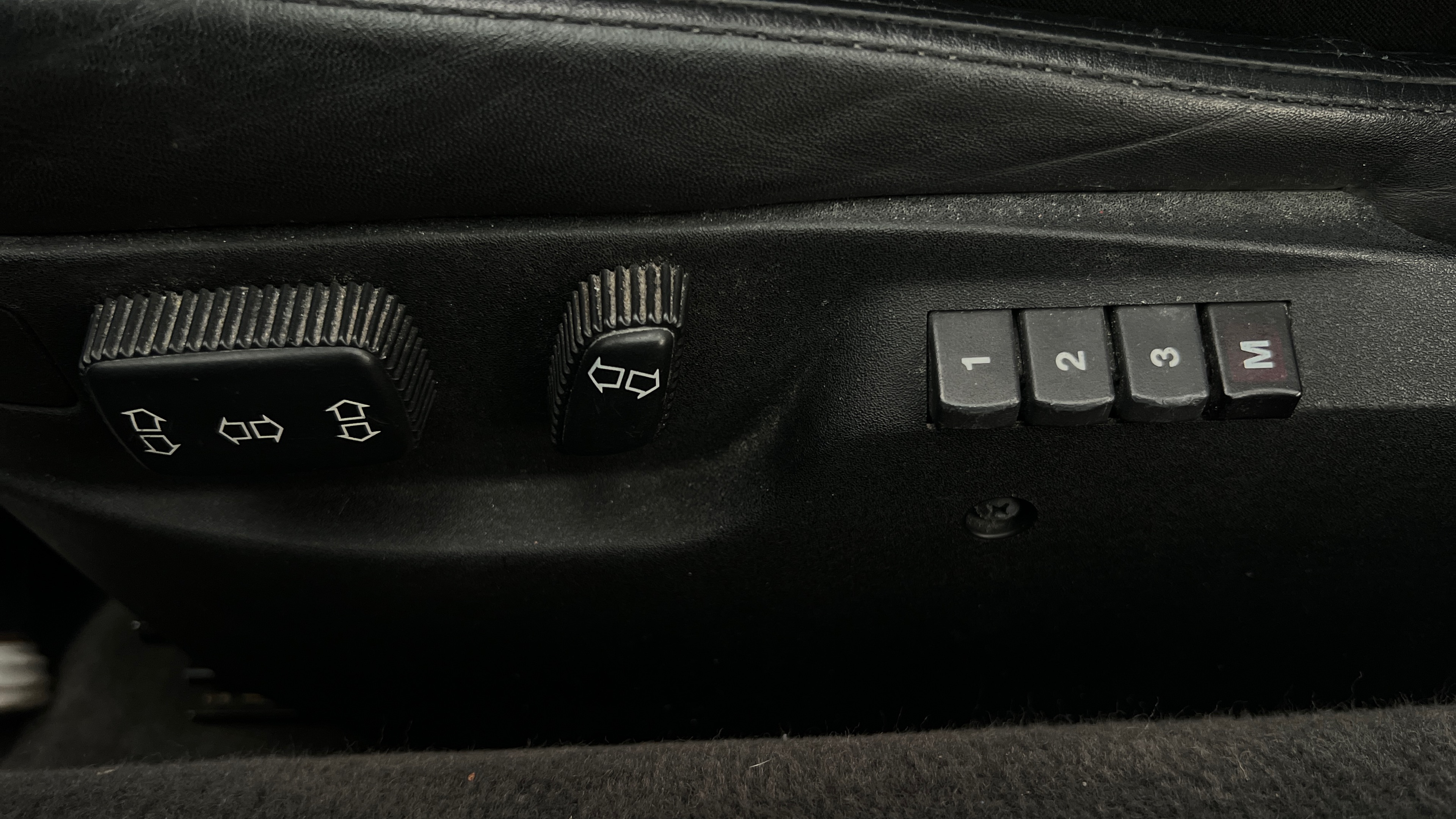 1992 BMW 8 Series - Photo 39