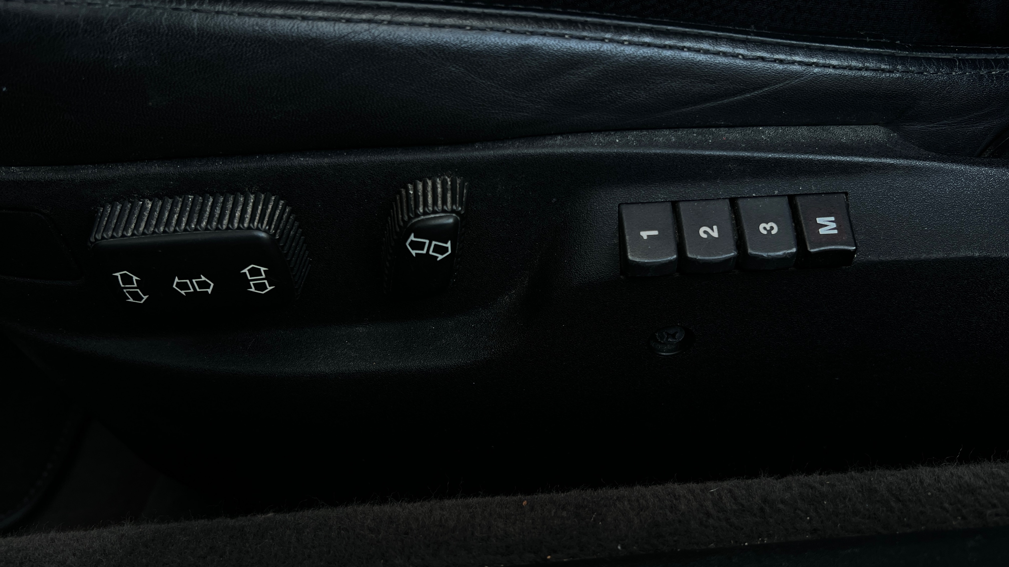 1992 BMW 8 Series - Photo 26