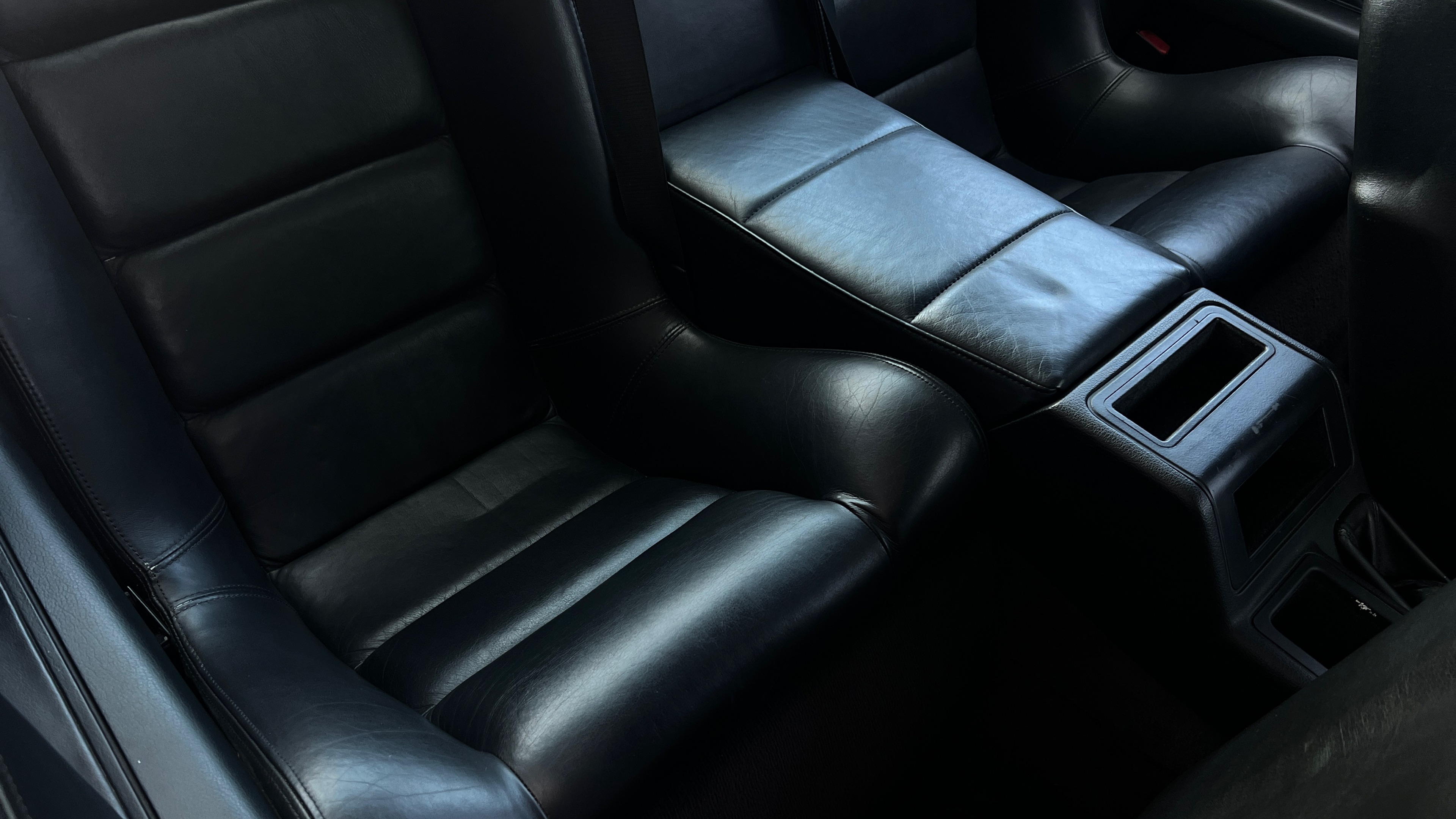 1992 BMW 8 Series - Photo 38