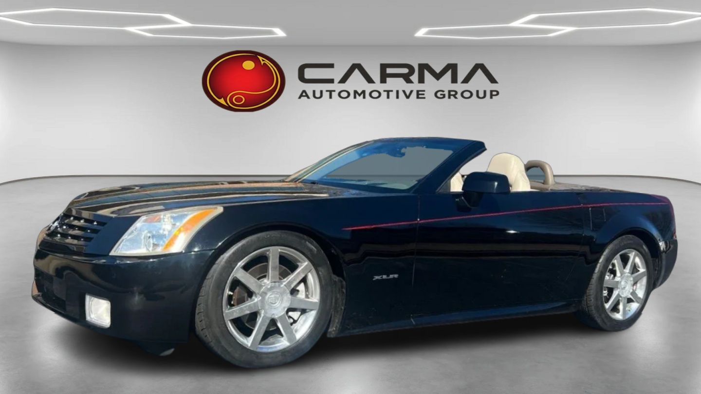 2005 Cadillac XLR V8 Roadster's photo