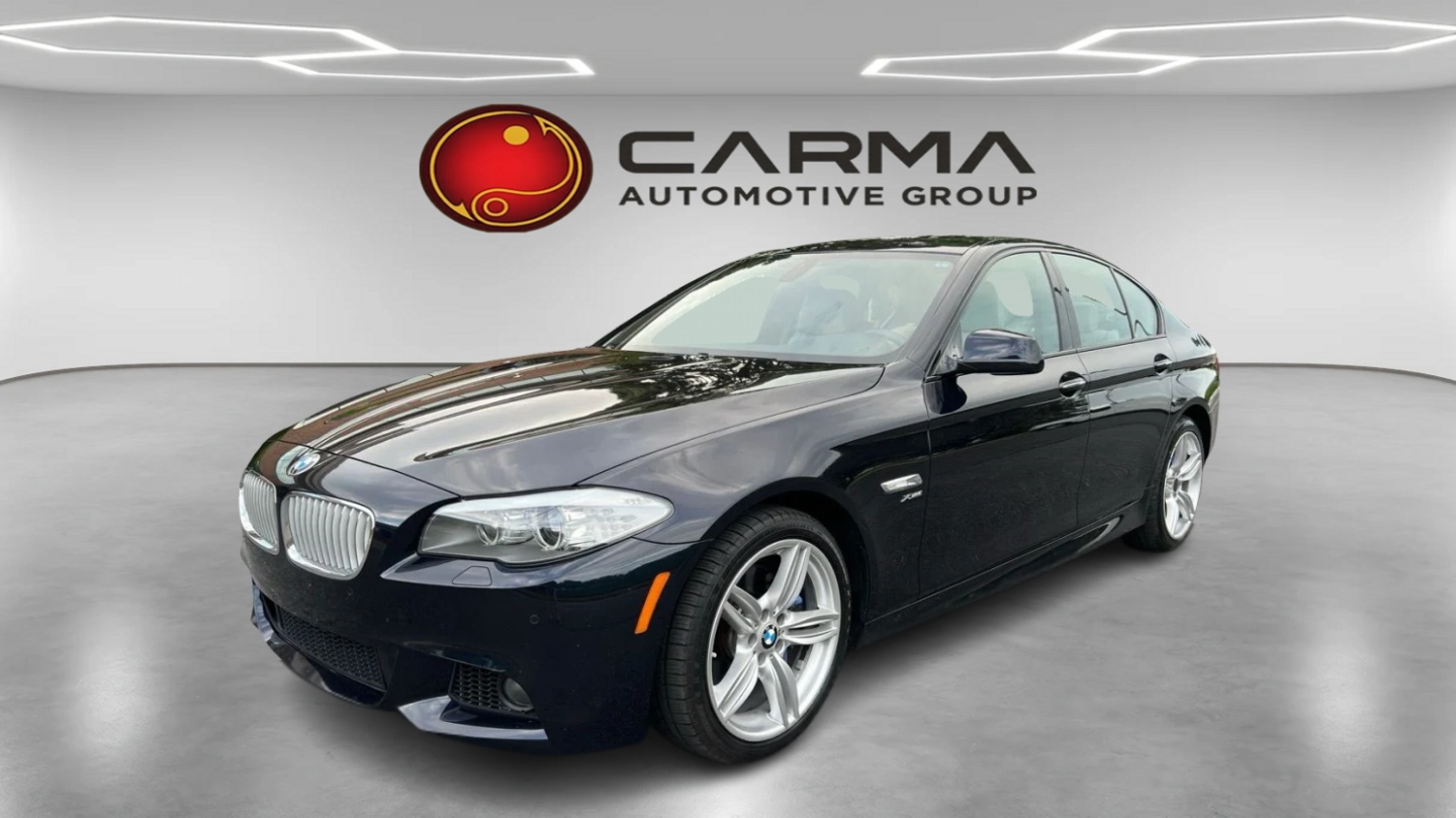 2012 BMW 5 Series 550i xDrive Sedan's photo