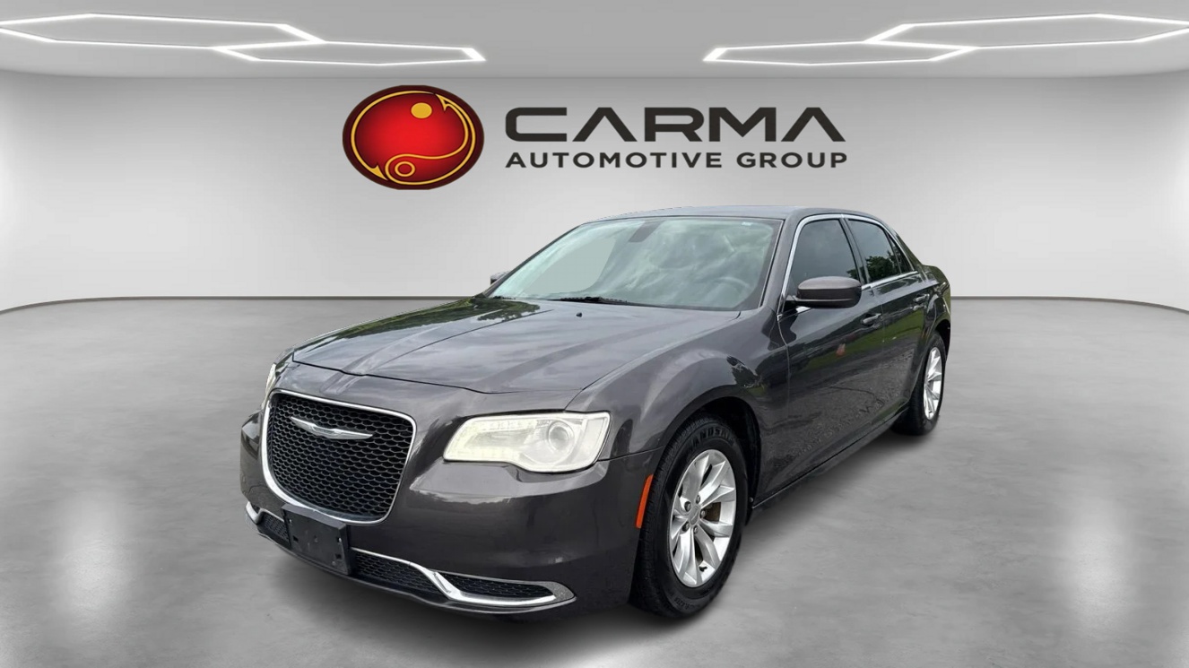 2015 Chrysler 300 Limited V6's photo