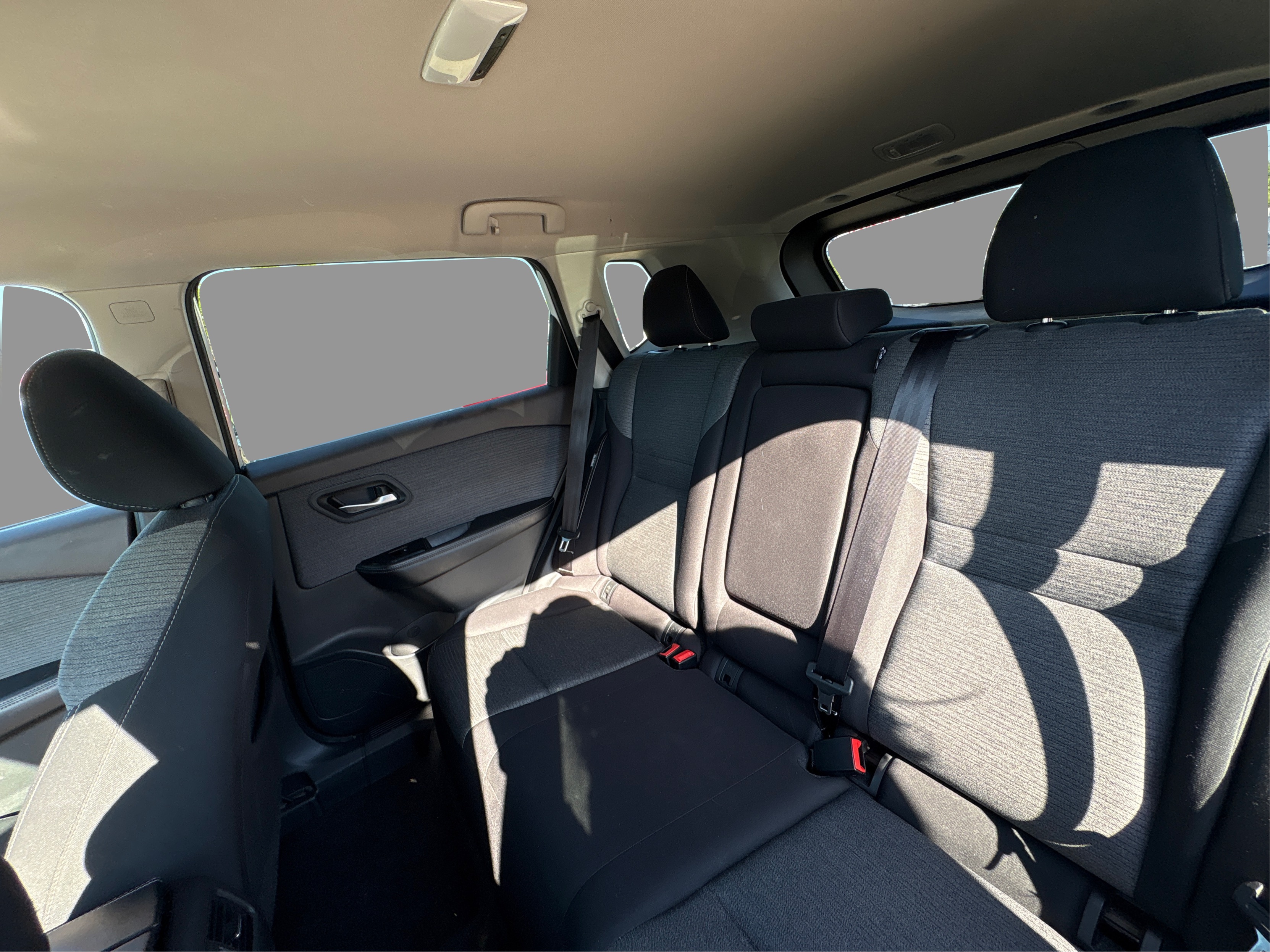 2021 Nissan Rogue SV - Photo 13