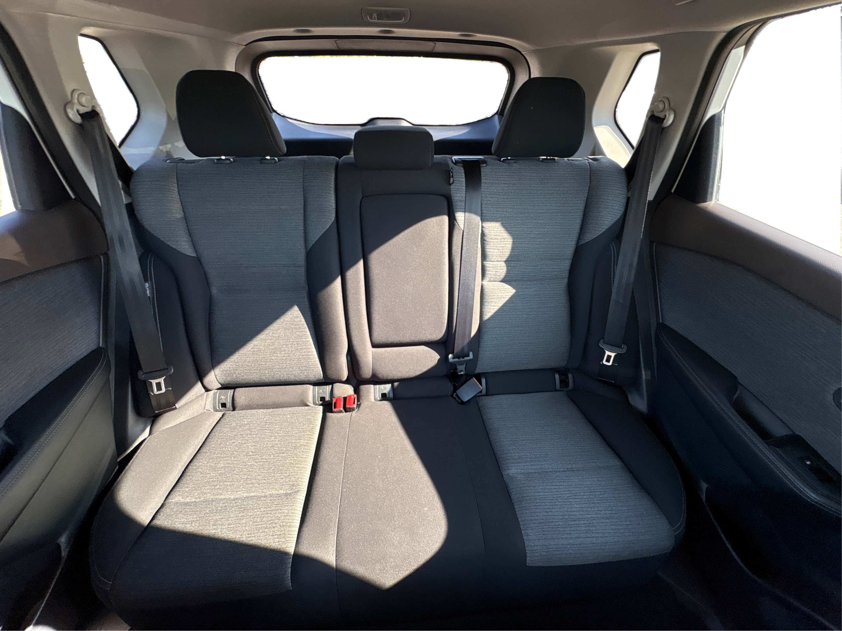 2021 Nissan Rogue SV - Photo 17