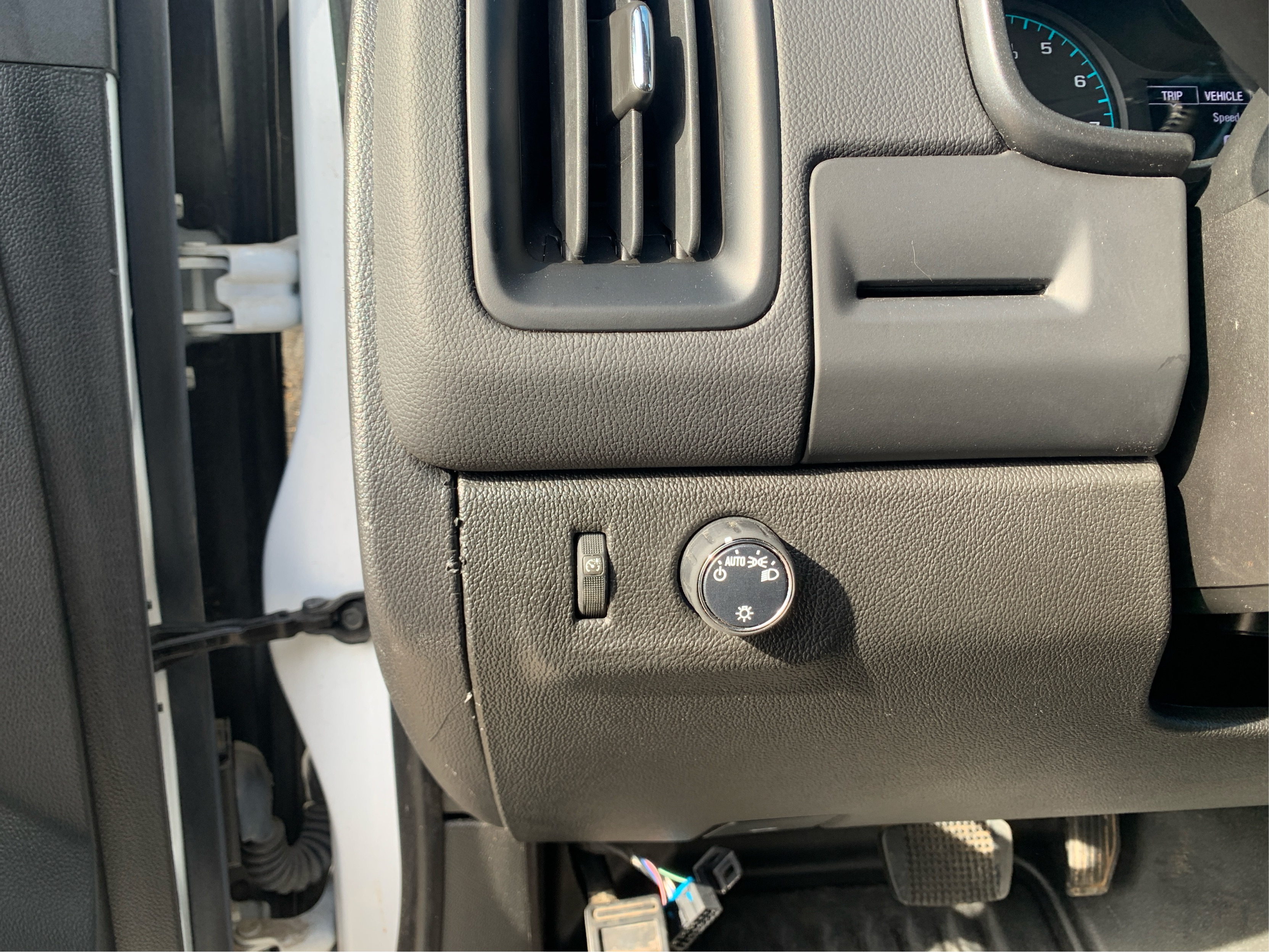 2022 Chevrolet Colorado LT - Photo 18