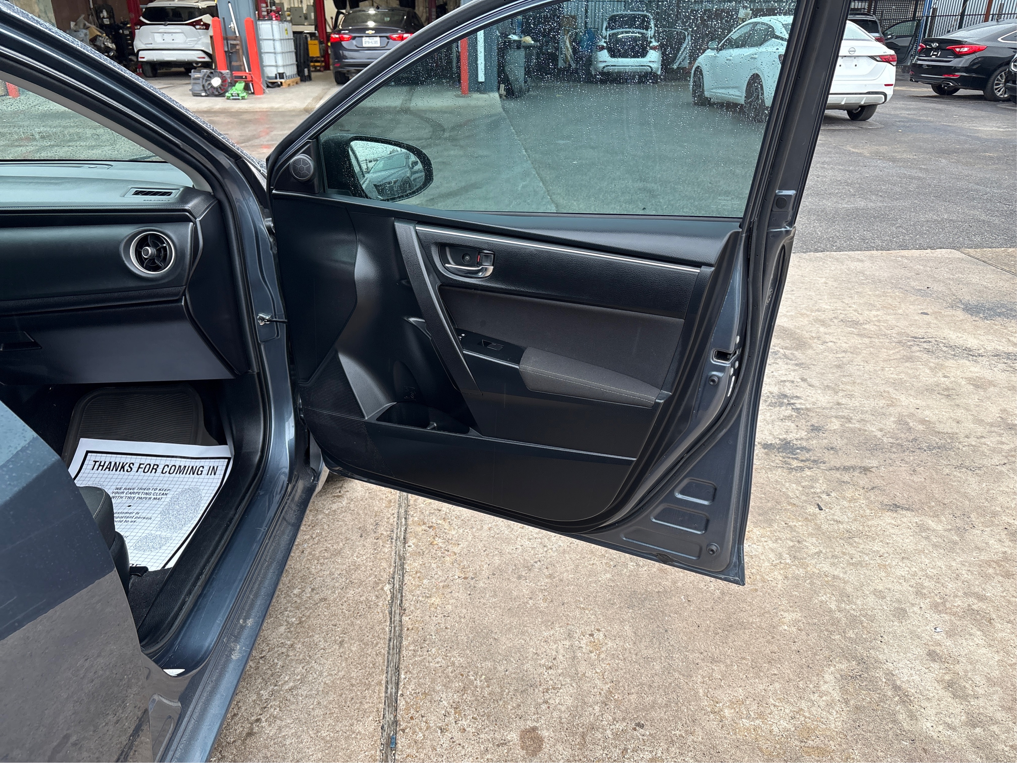 2019 Toyota Corolla LE - Photo 26