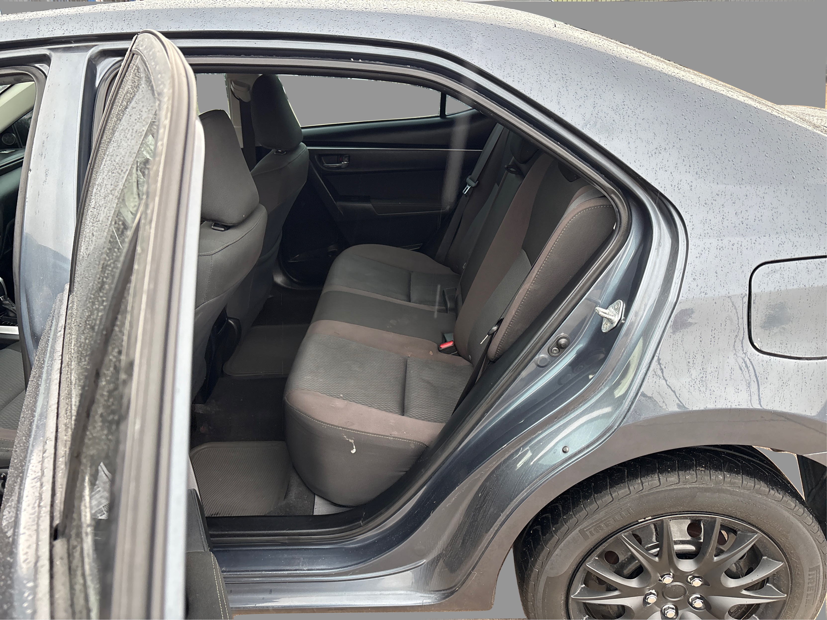 2019 Toyota Corolla LE - Photo 13