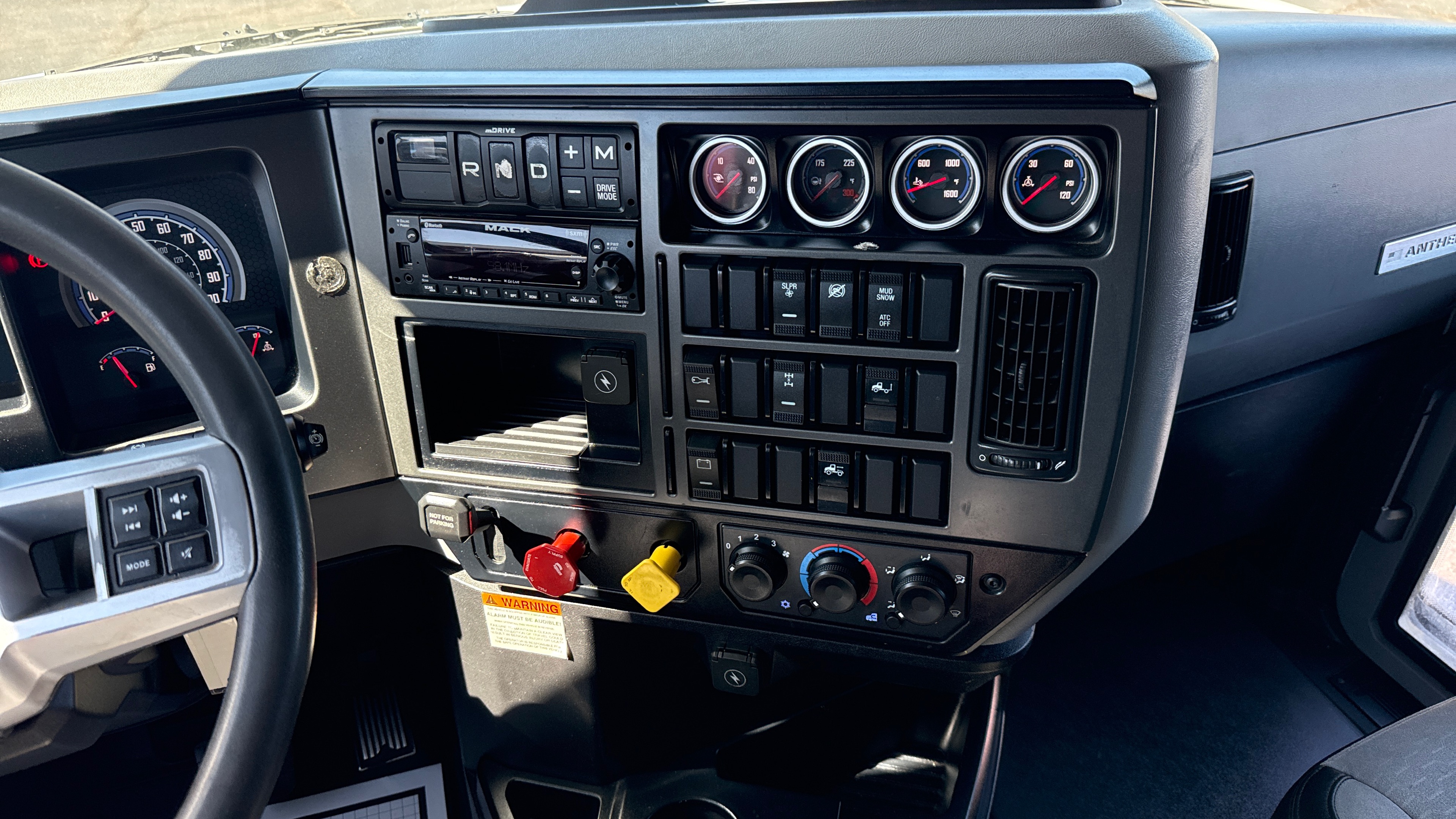 Shop Semi-Trucks for Sale | Arrow Truck Sales, Inc., image size:3840x2160