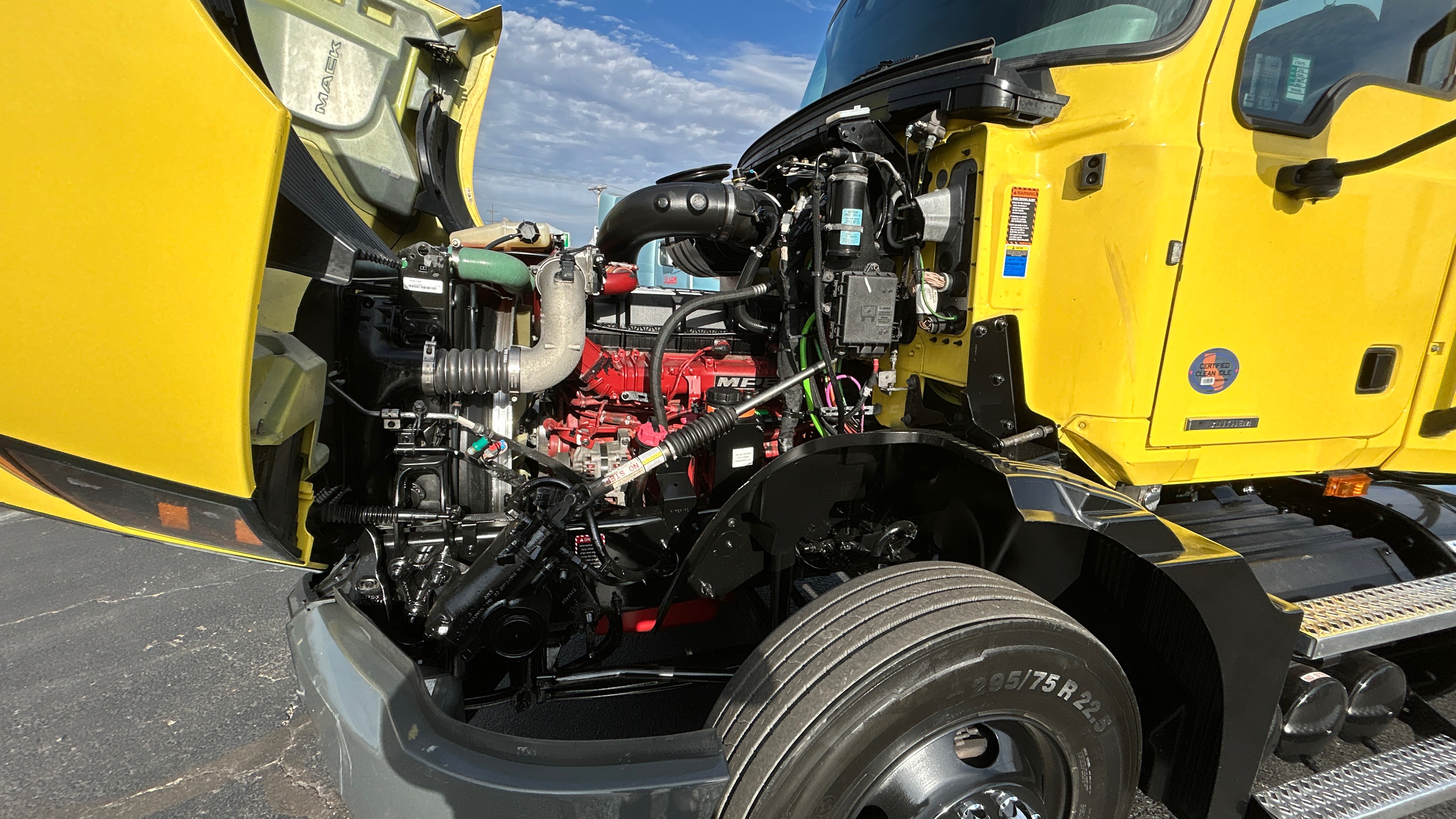 2023 Mack - image 15