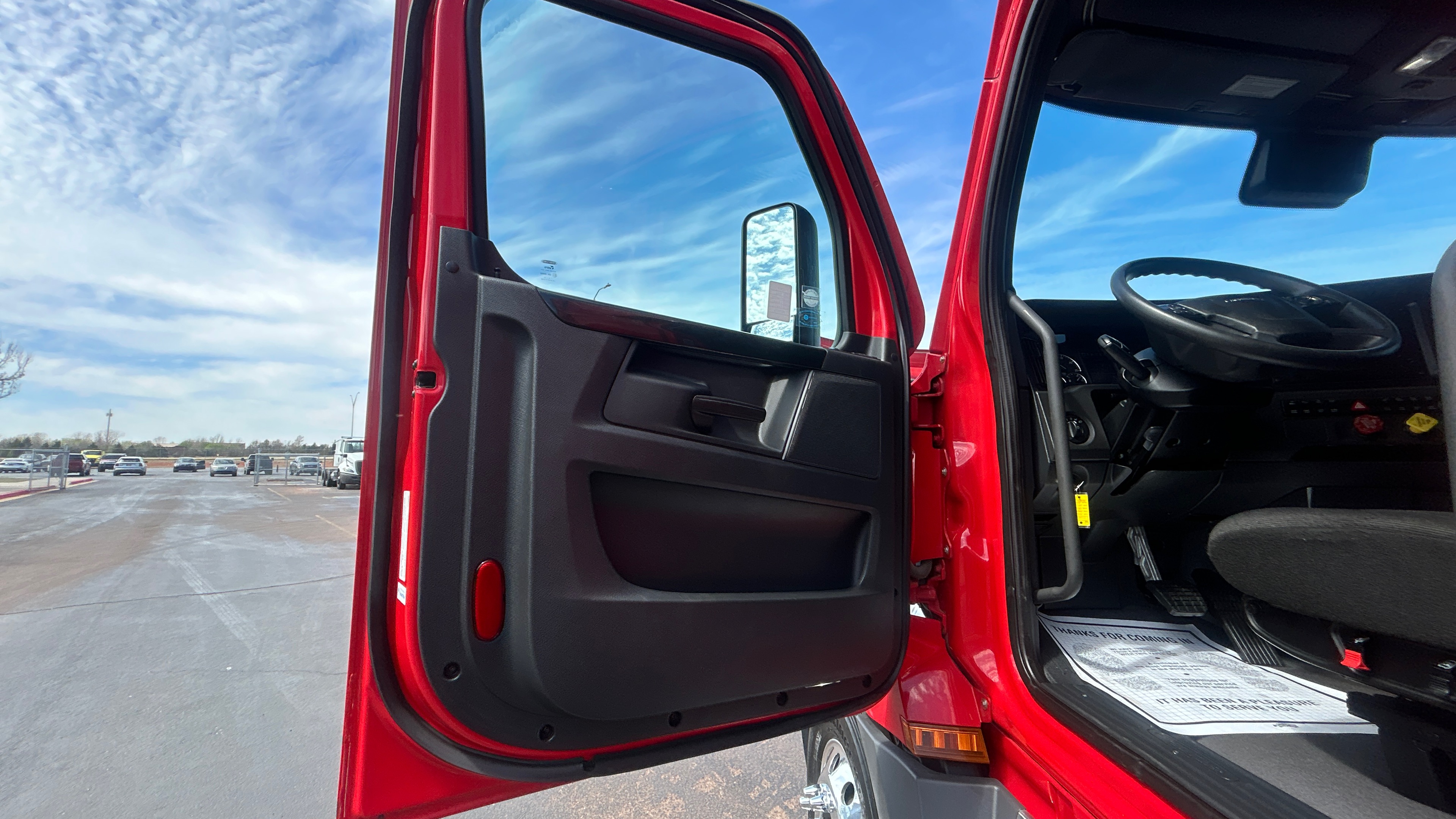 2023 Freightliner Cascadia - image 19