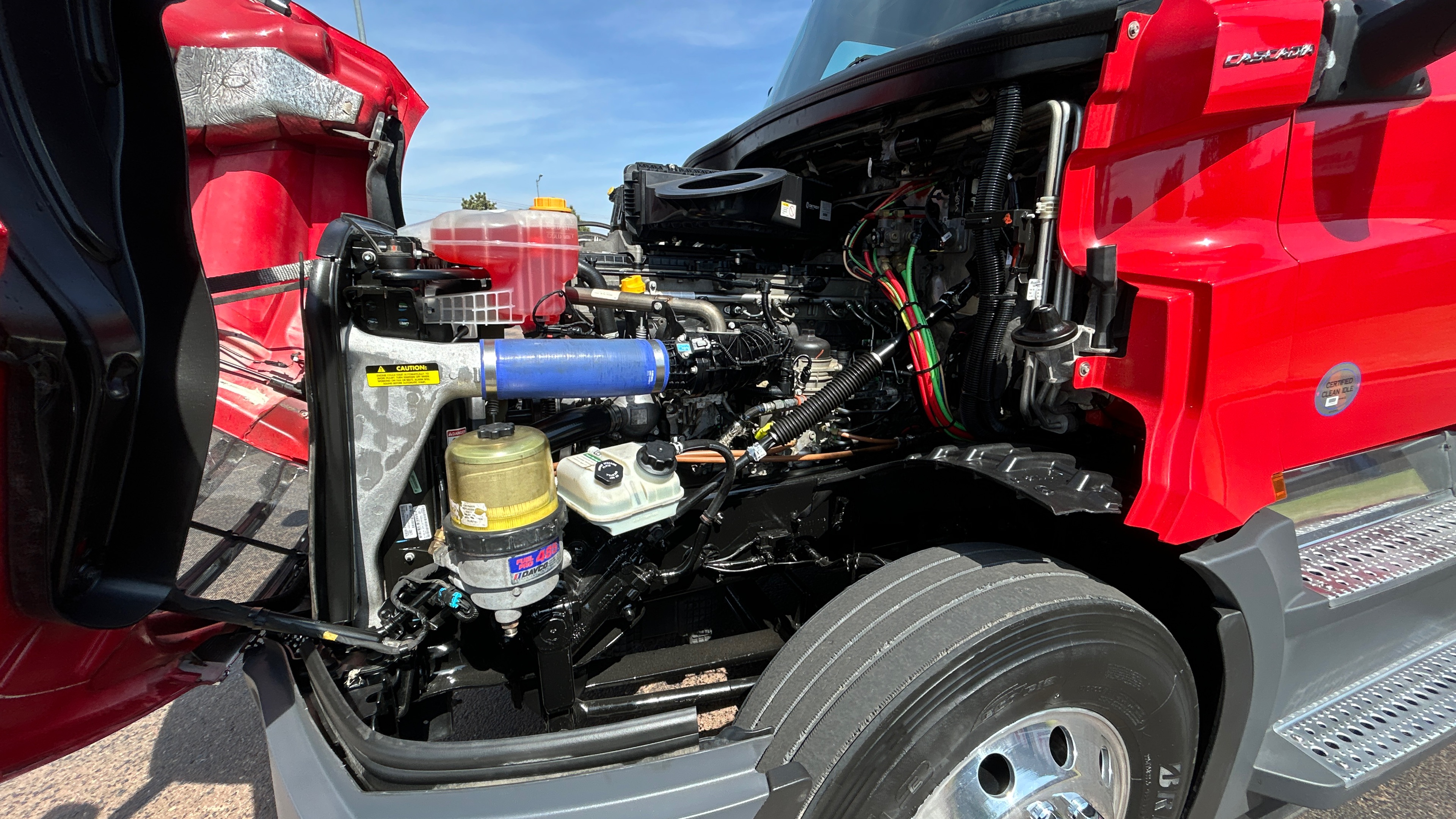 2023 Freightliner Cascadia - image 25