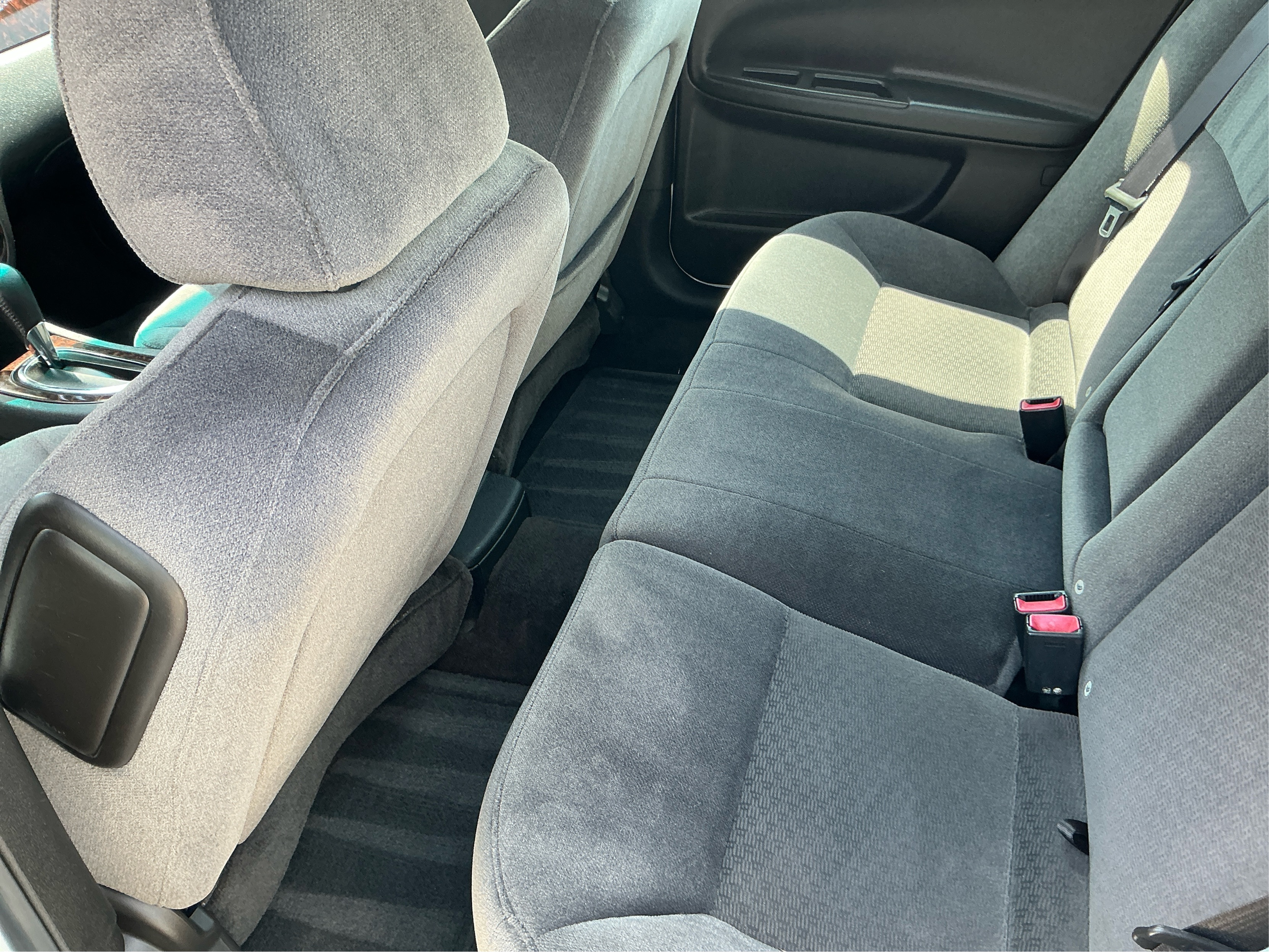 Neighborhood Autos, LLC - Used vehicle - Sedan CHEVROLET IMPALA LIMITED 2014
