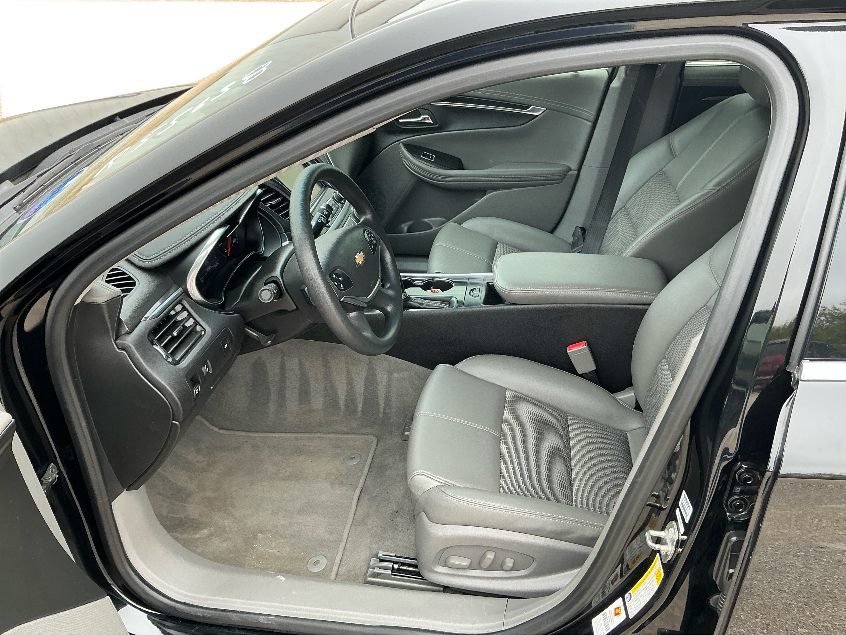 Neighborhood Autos, LLC - Used vehicle - SEDAN CHEVROLET IMPALA 2018