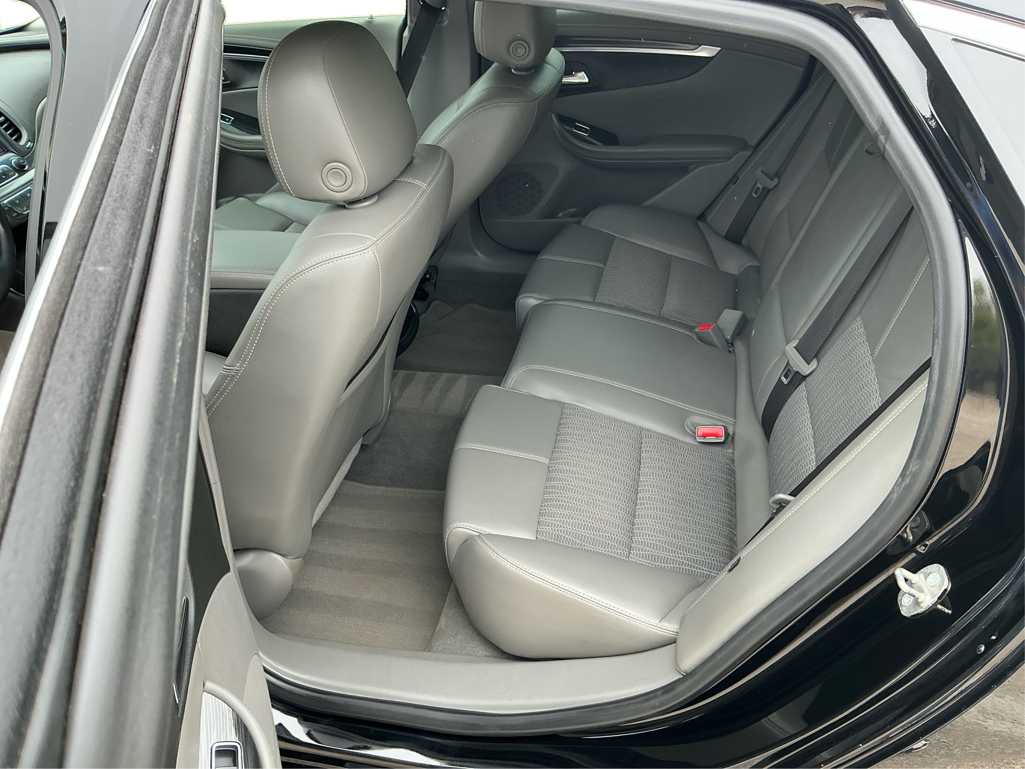 Neighborhood Autos, LLC - Used vehicle - SEDAN CHEVROLET IMPALA 2018