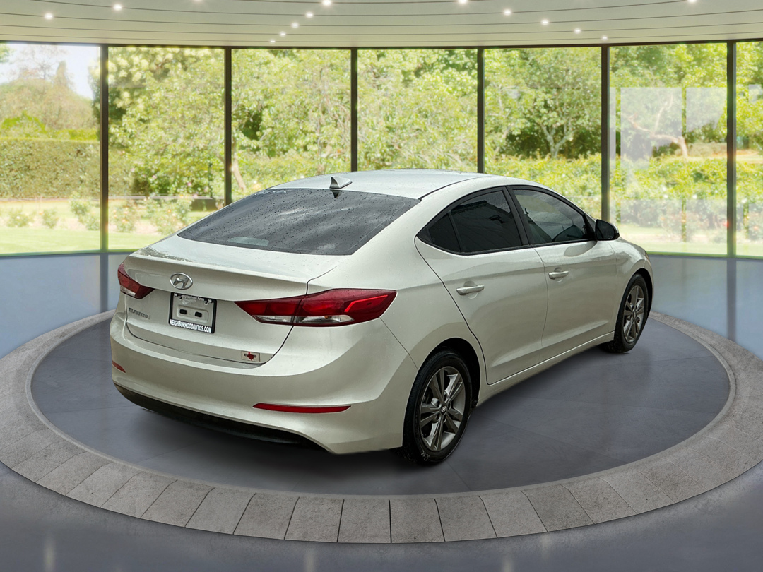 Neighborhood Autos, LLC - Used vehicle - Sedan HYUNDAI ELANTRA 2018
