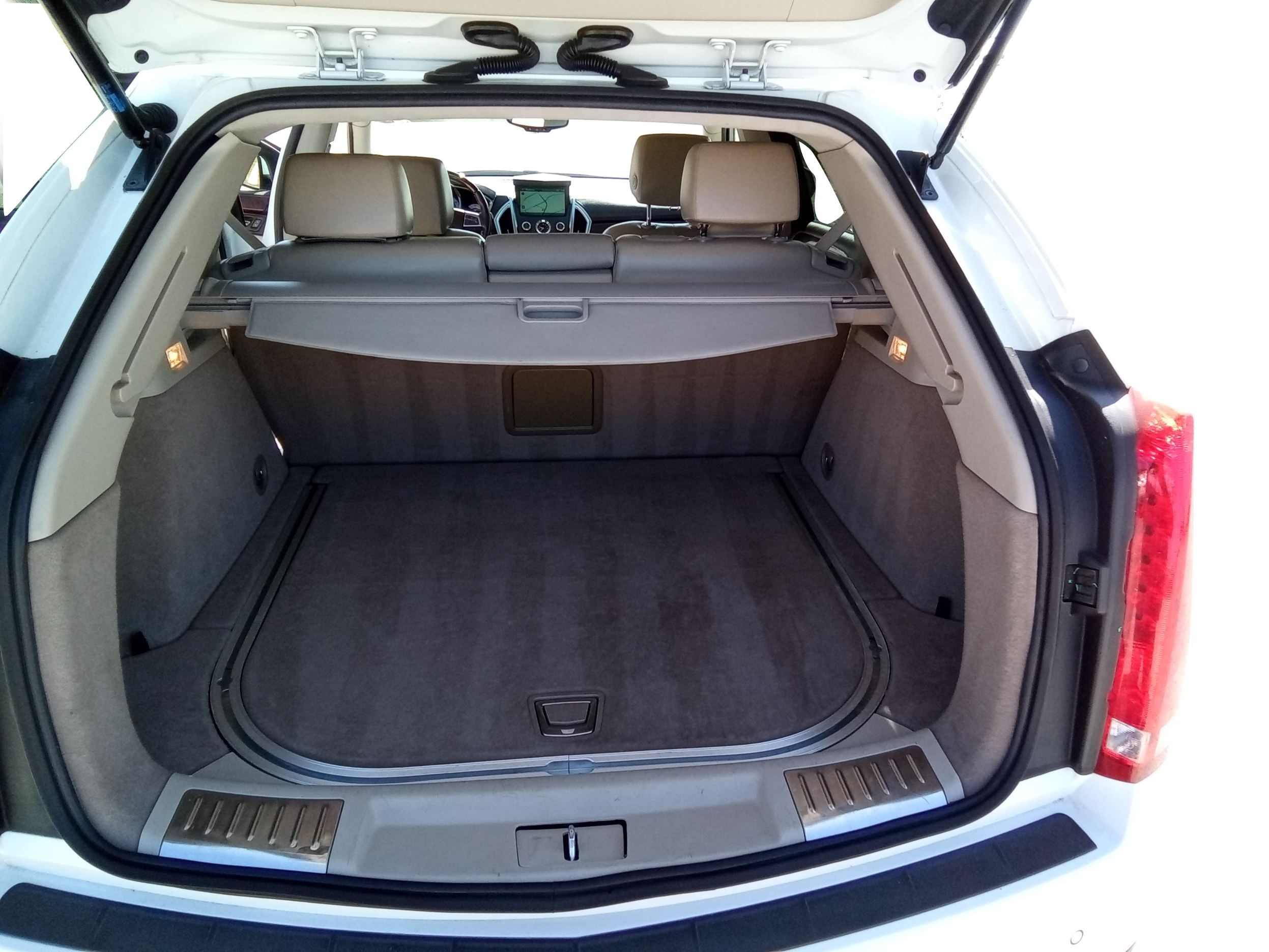 Neighborhood Autos, LLC - Used vehicle - SUV CADILLAC SRX 2012
