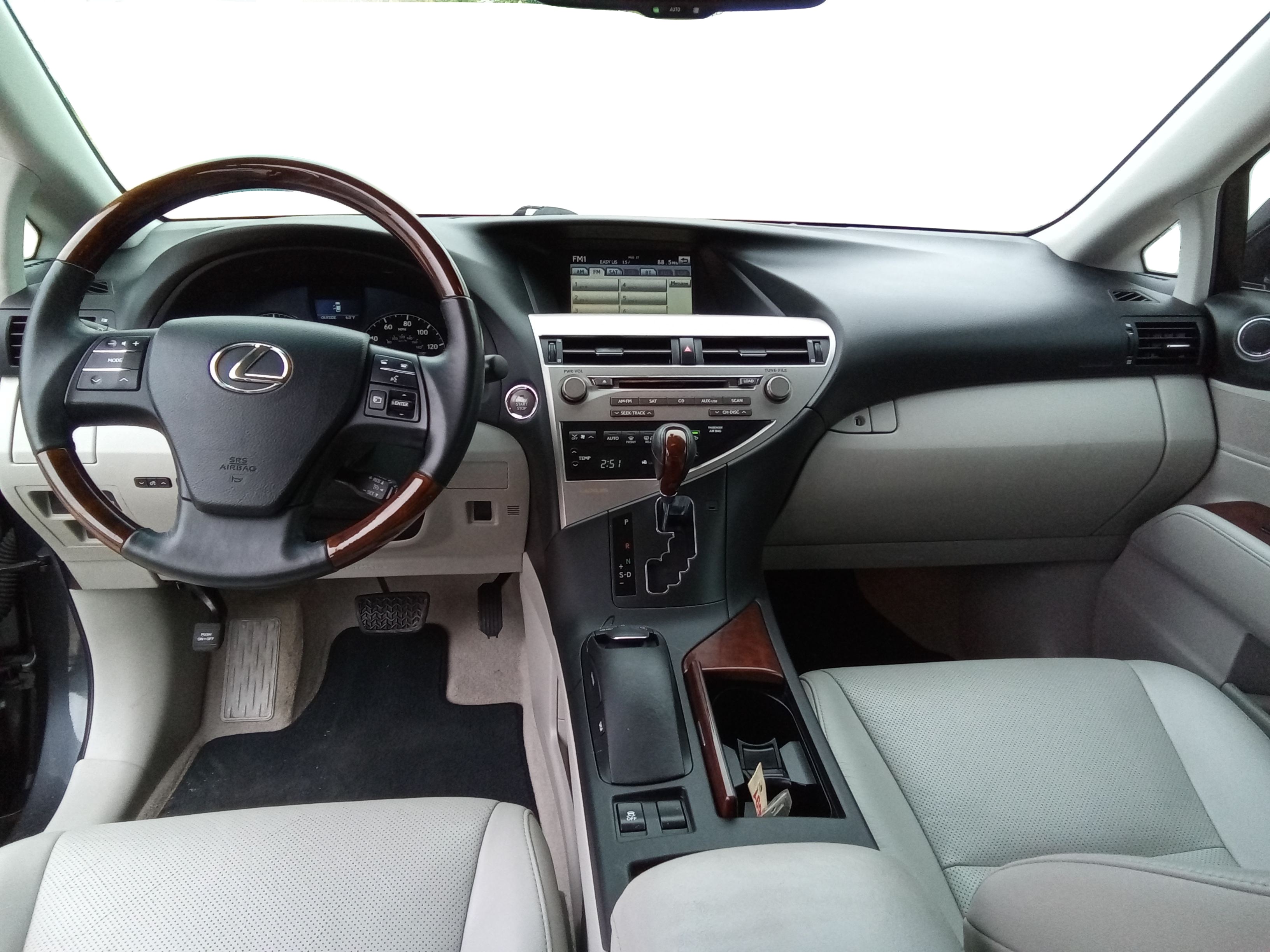 Neighborhood Autos, LLC - Used vehicle - SUV LEXUS RX 350 2010
