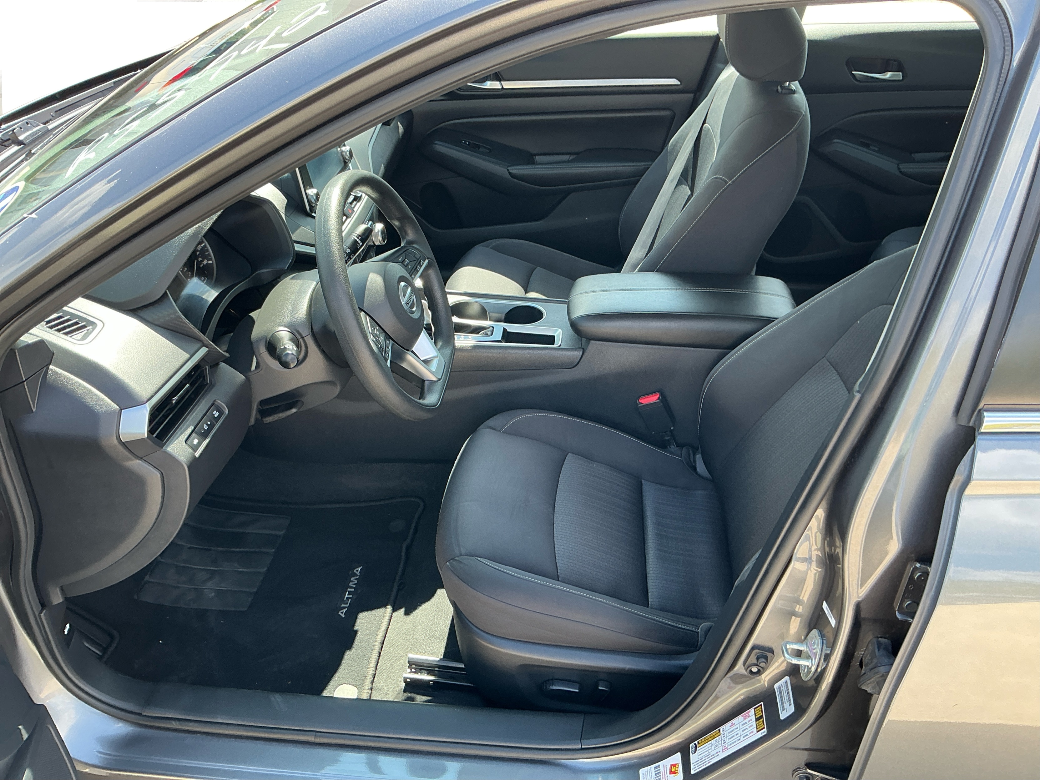 Neighborhood Autos, LLC - Used vehicle - SEDAN NISSAN ALTIMA 2022