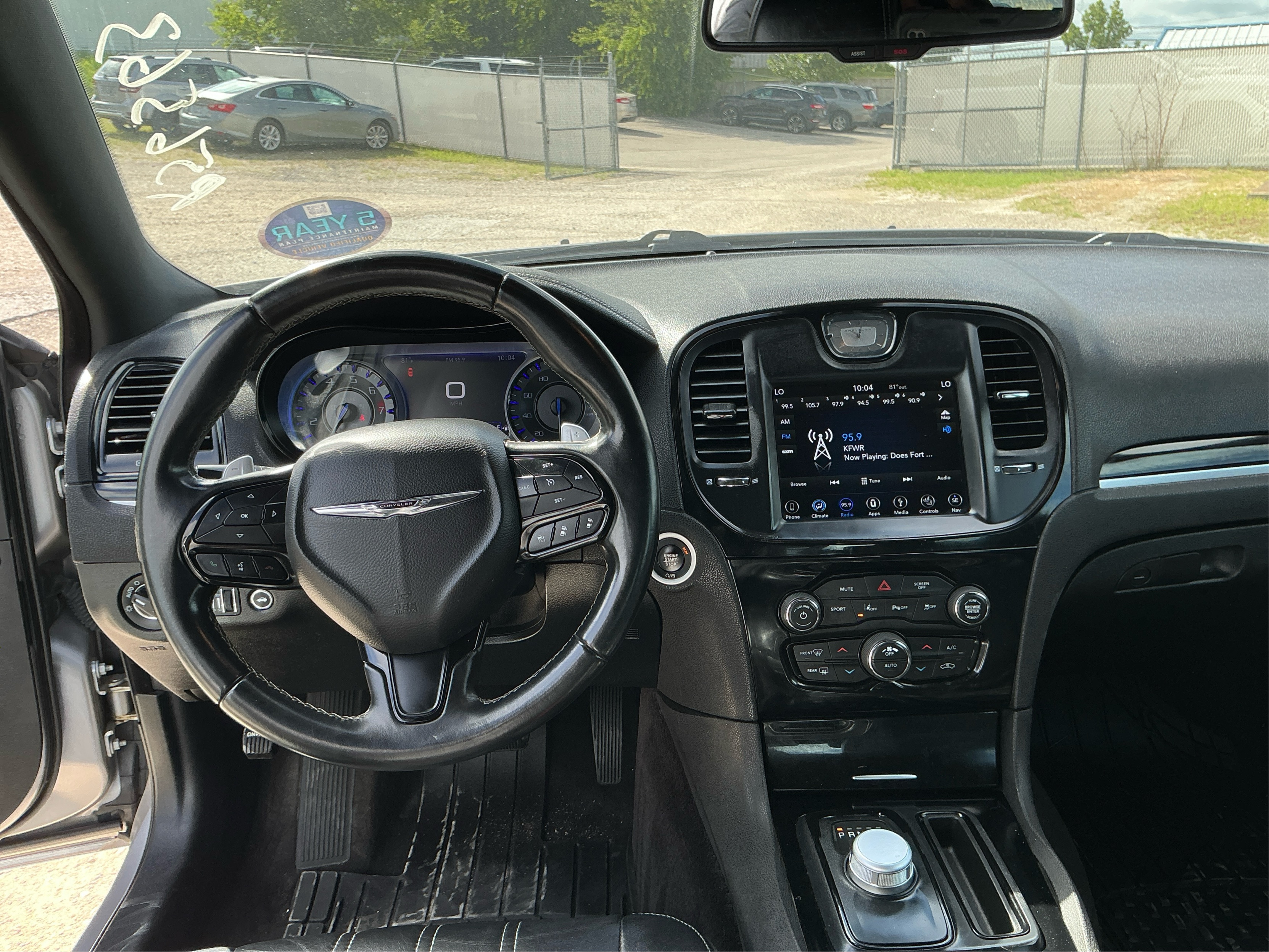 Neighborhood Autos, LLC - Used vehicle - SEDAN CHRYSLER 300 2018
