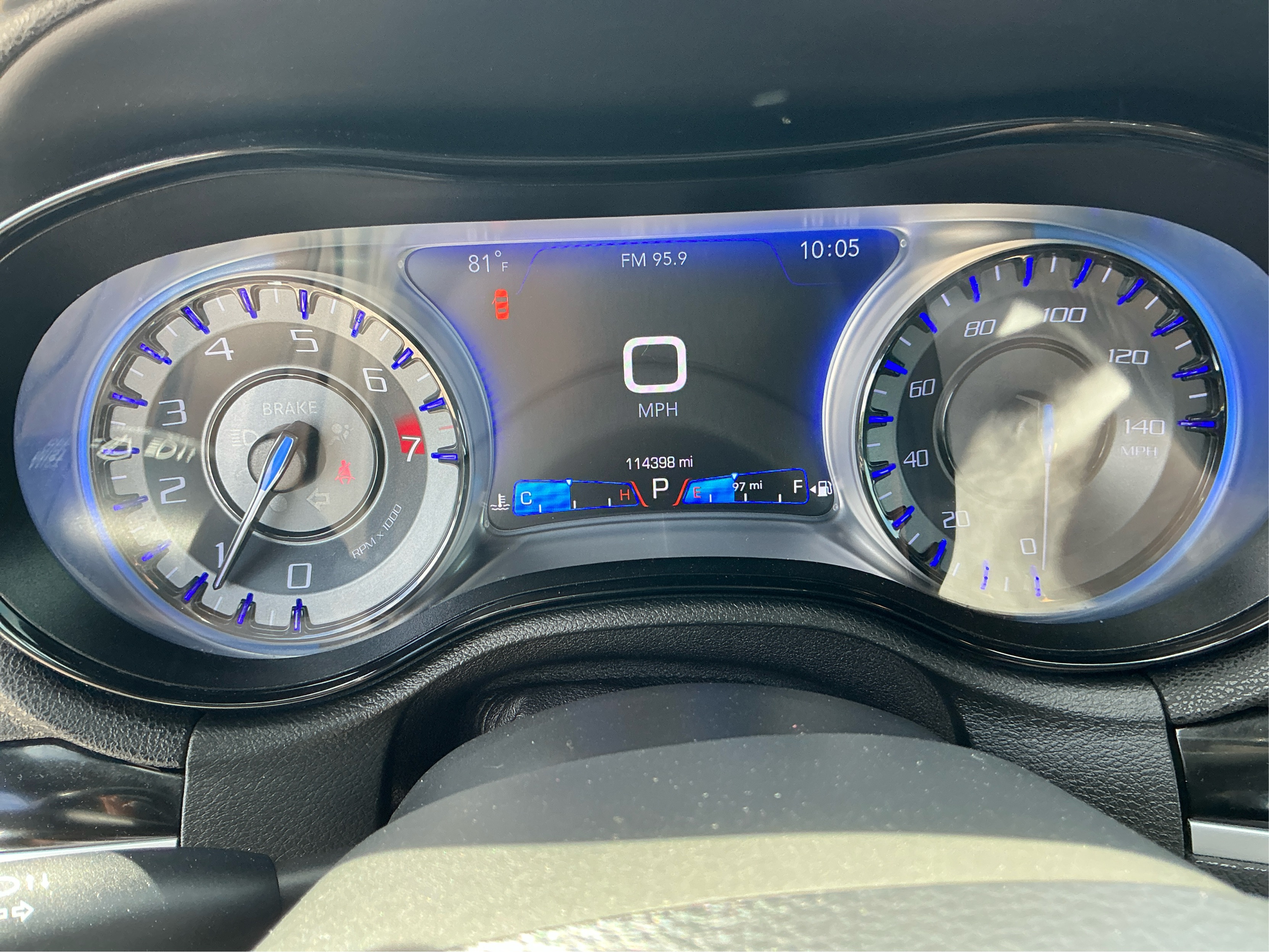 Neighborhood Autos, LLC - Used vehicle - SEDAN CHRYSLER 300 2018