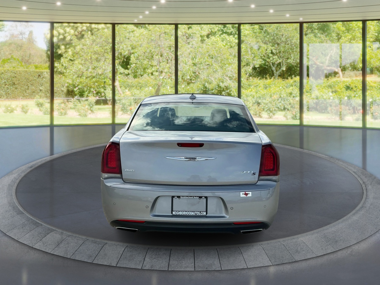 Neighborhood Autos, LLC - Used vehicle - SEDAN CHRYSLER 300 2018