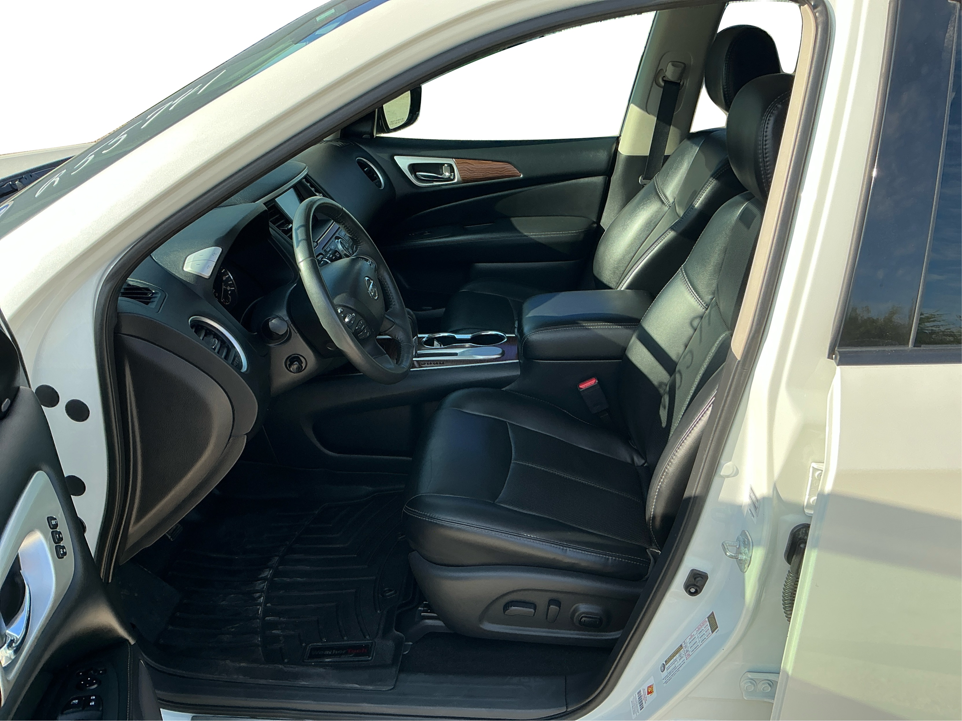 Neighborhood Autos, LLC - Used vehicle - SUV NISSAN PATHFINDER 2017