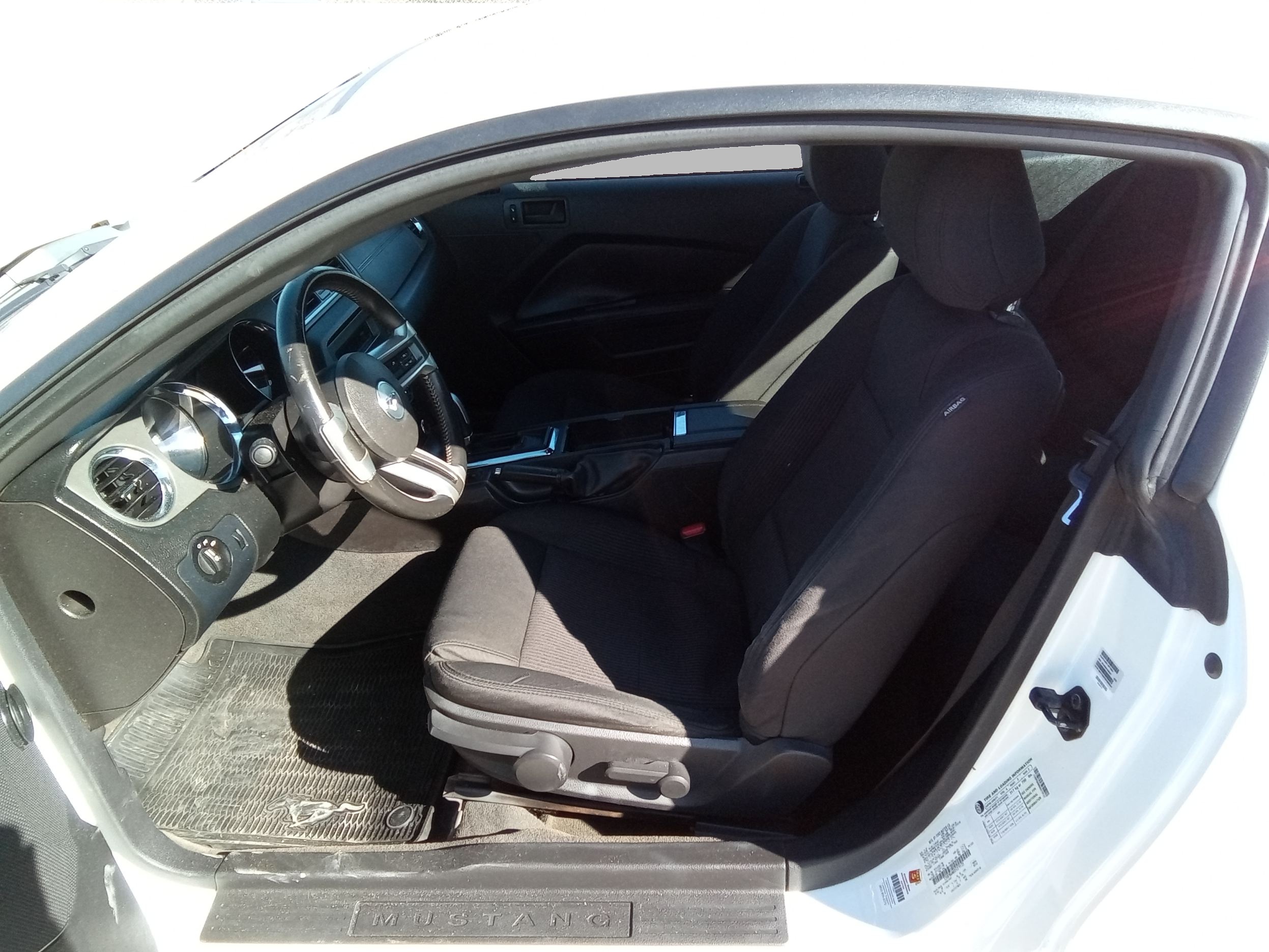 Neighborhood Autos, LLC - Used vehicle - Coupe FORD MUSTANG 2013
