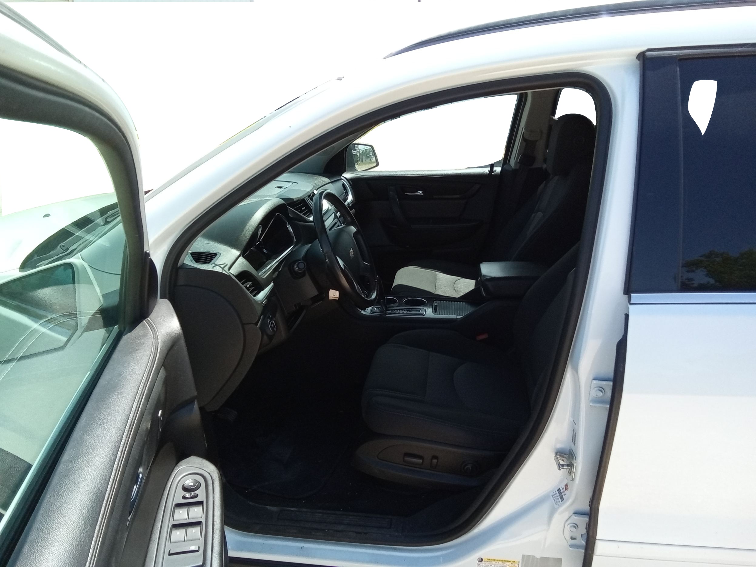 Neighborhood Autos, LLC - Used vehicle - SUV CHEVROLET TRAVERSE 2017