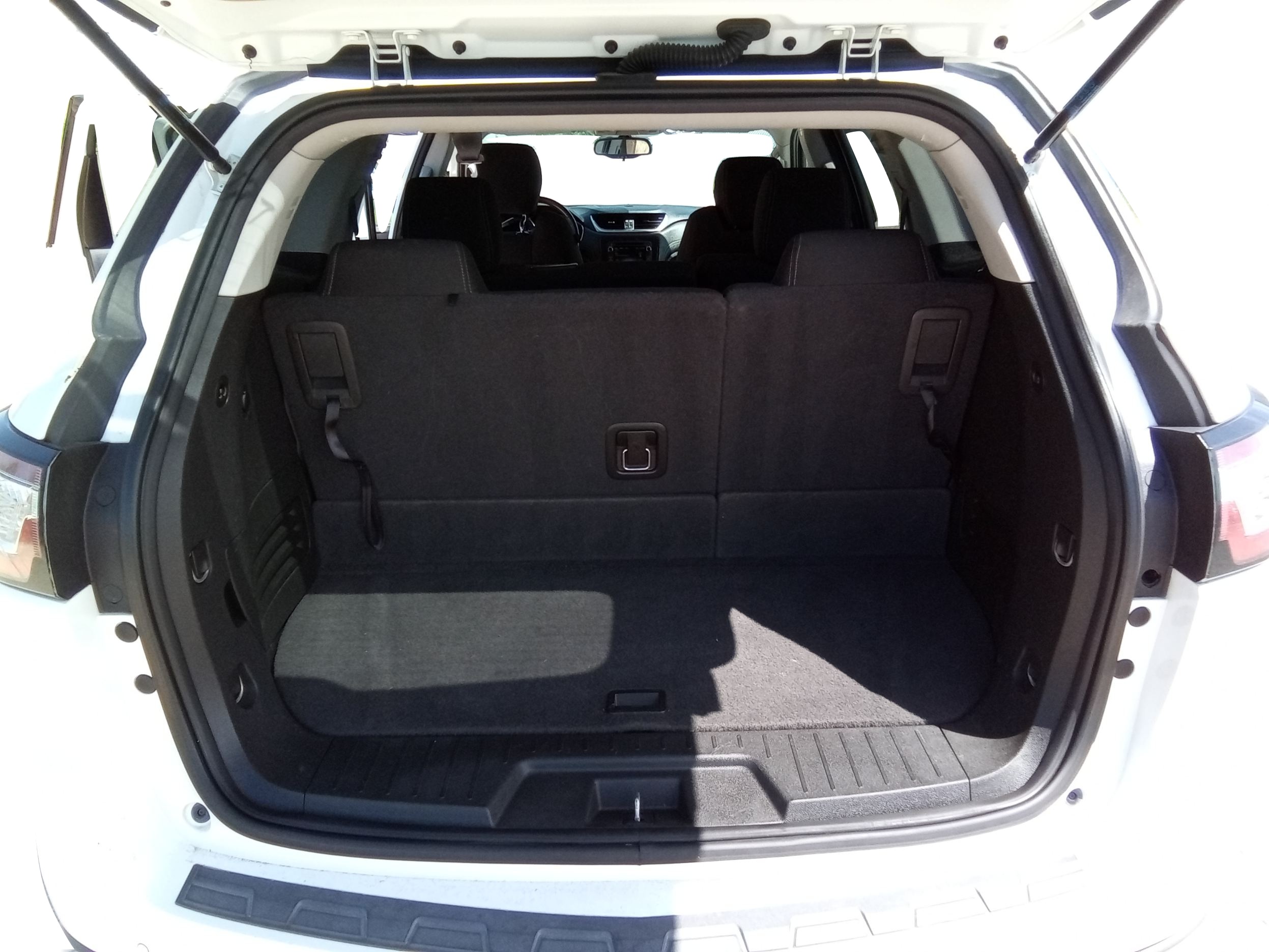 Neighborhood Autos, LLC - Used vehicle - SUV CHEVROLET TRAVERSE 2017