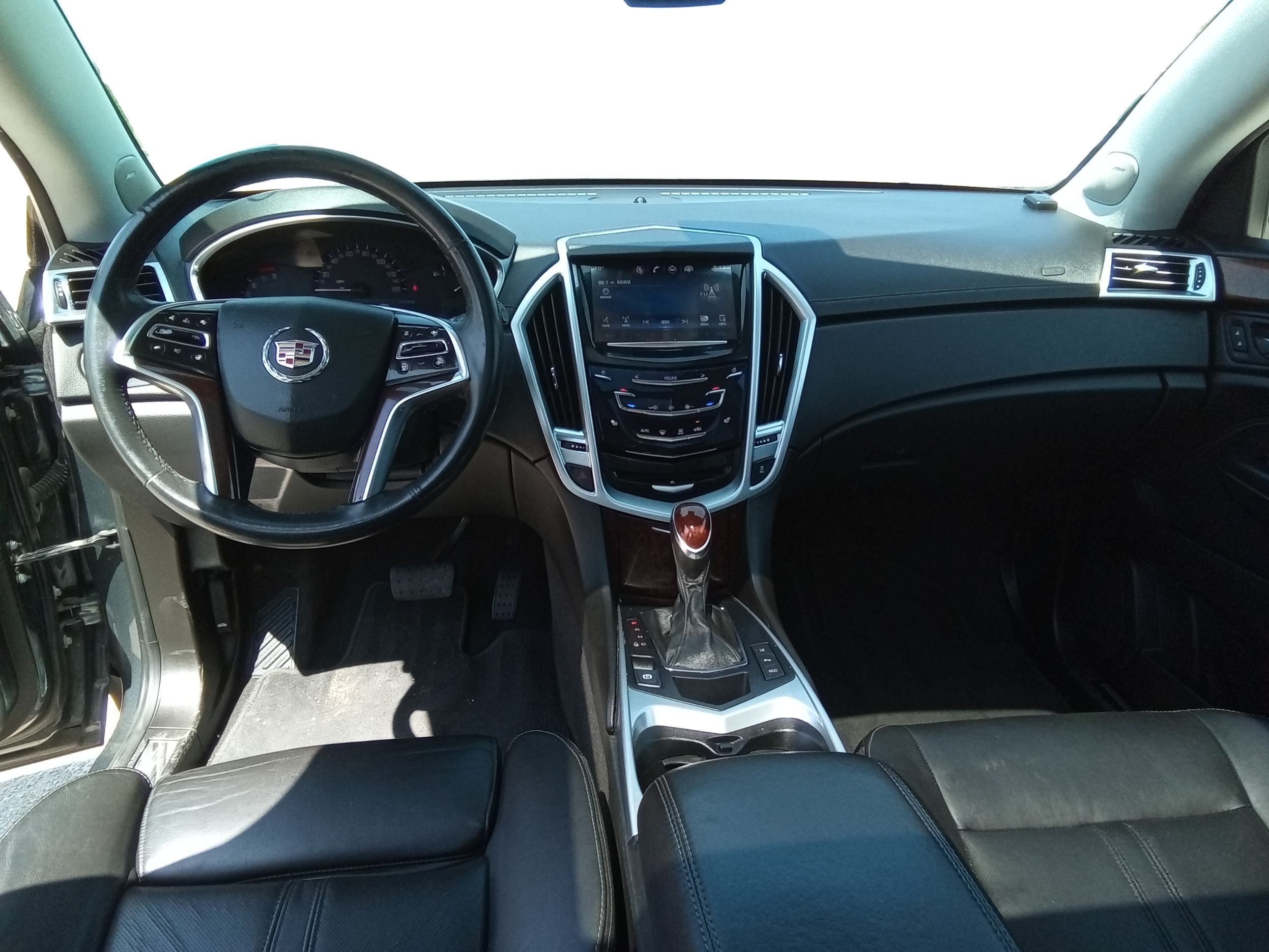 Neighborhood Autos, LLC - Used vehicle - SUV CADILLAC SRX 2013