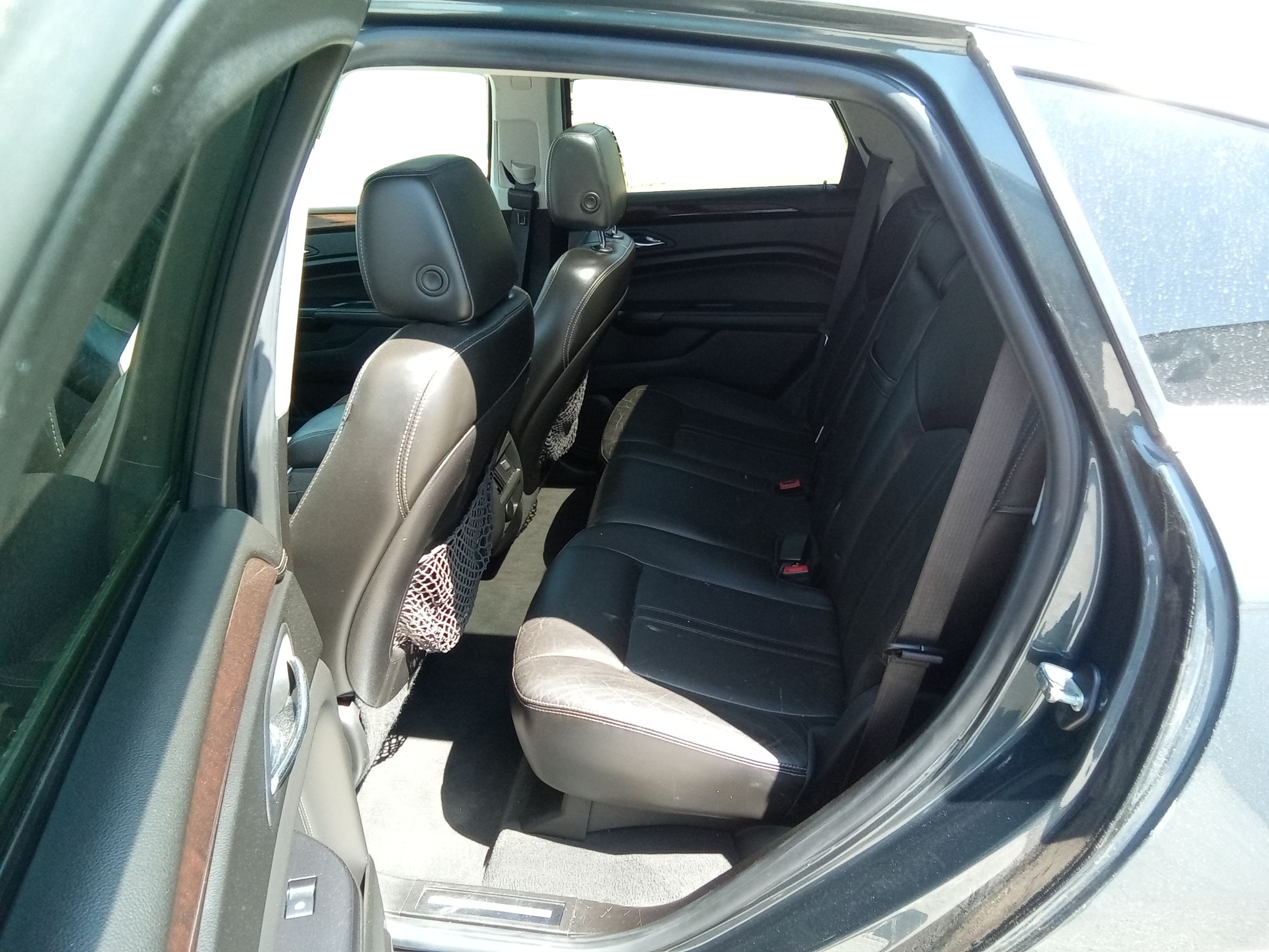 Neighborhood Autos, LLC - Used vehicle - SUV CADILLAC SRX 2013