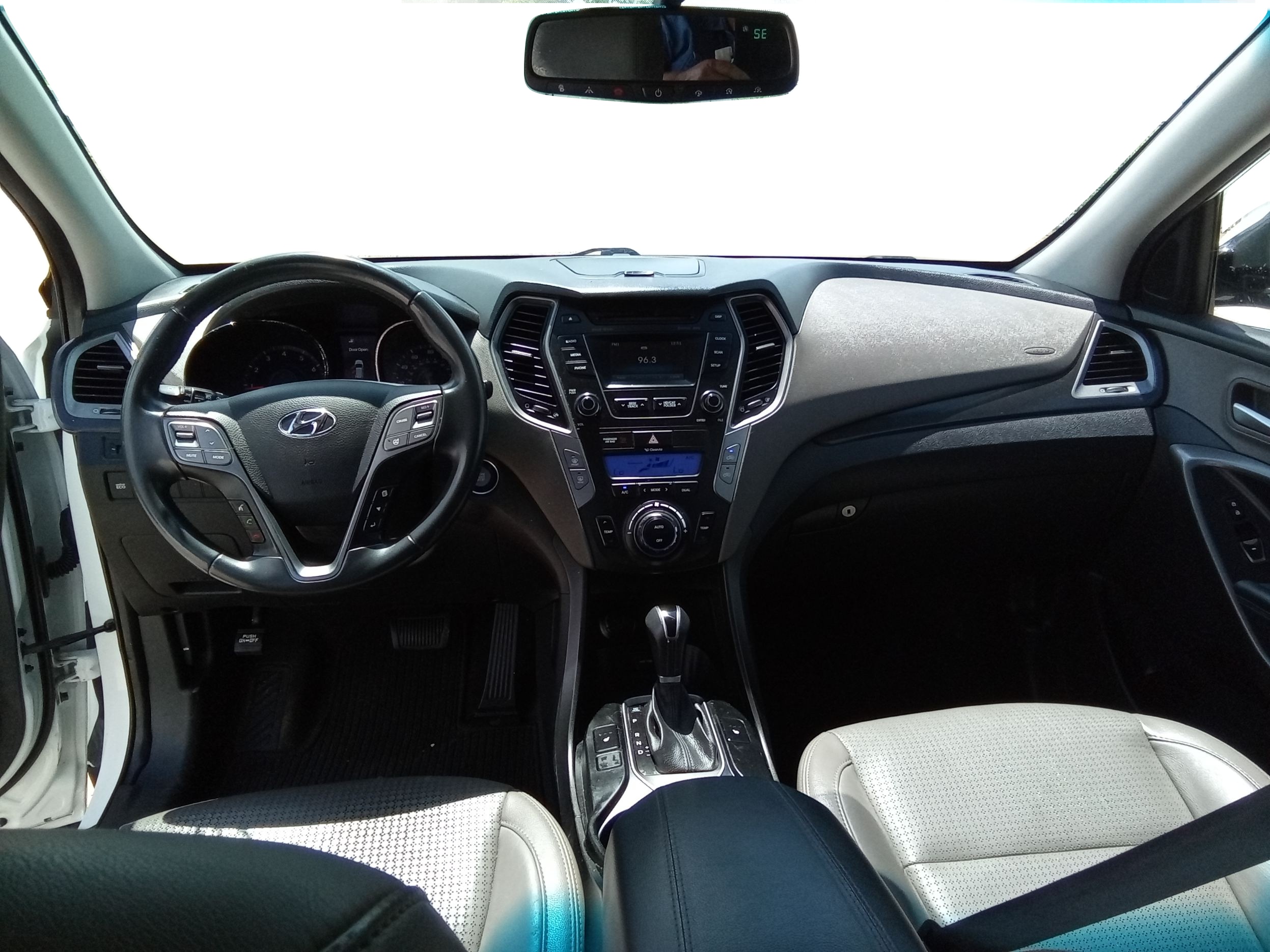 Neighborhood Autos, LLC - Used vehicle - SUV HYUNDAI SANTA FE 2013