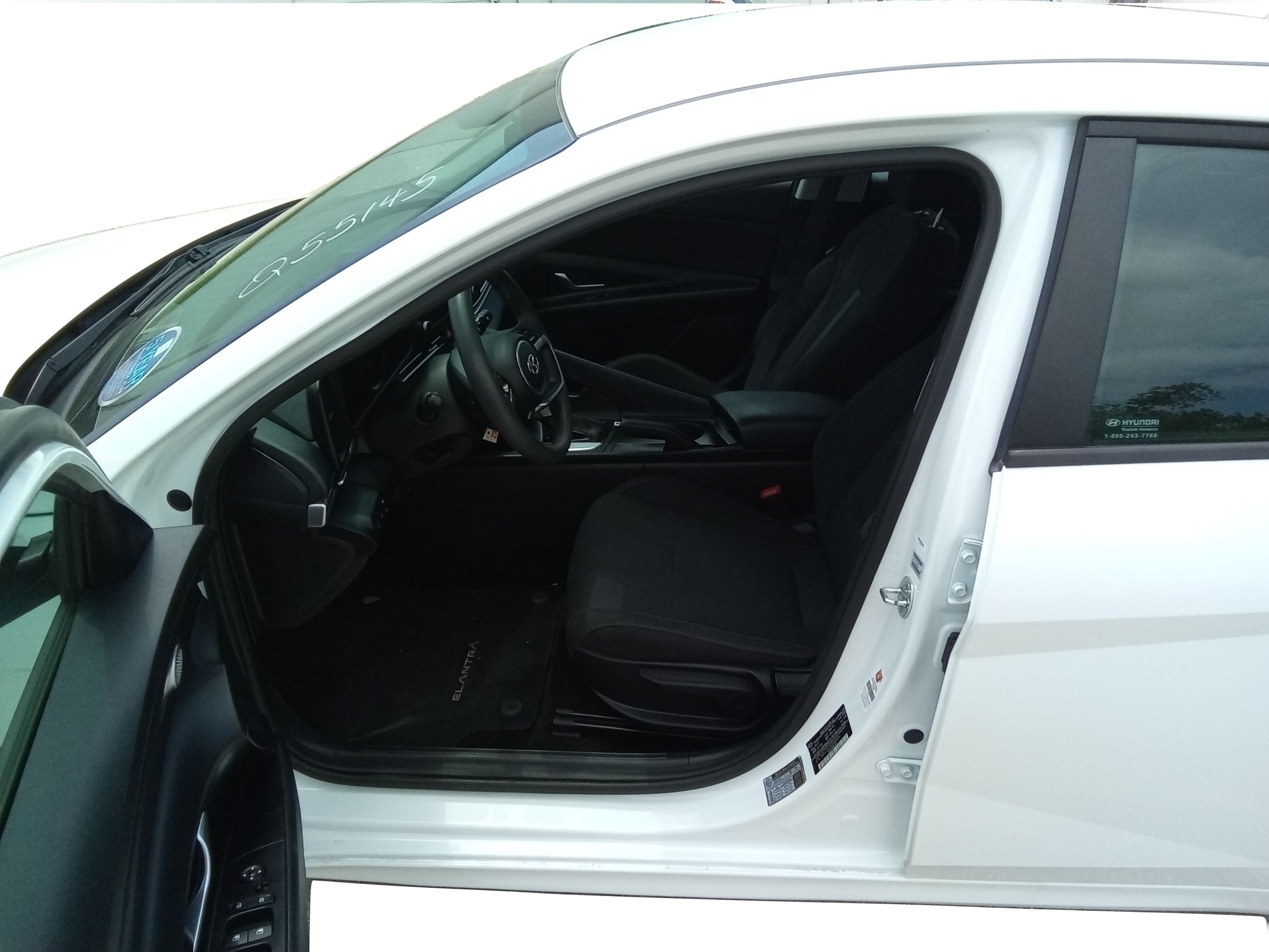 Neighborhood Autos, LLC - Used vehicle - Sedan HYUNDAI ELANTRA 2021