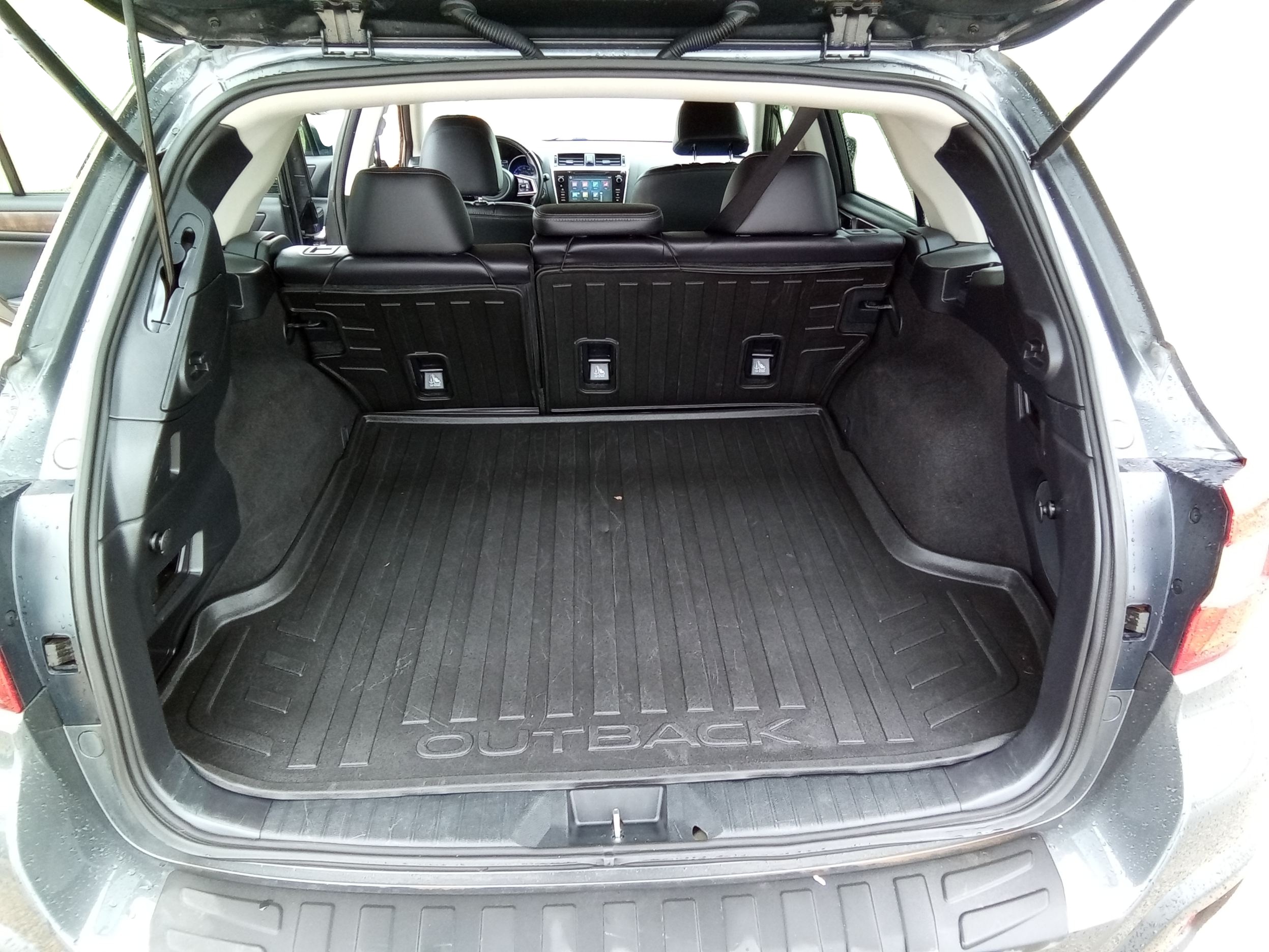 Neighborhood Autos, LLC - Used vehicle - SUV SUBARU OUTBACK 2018