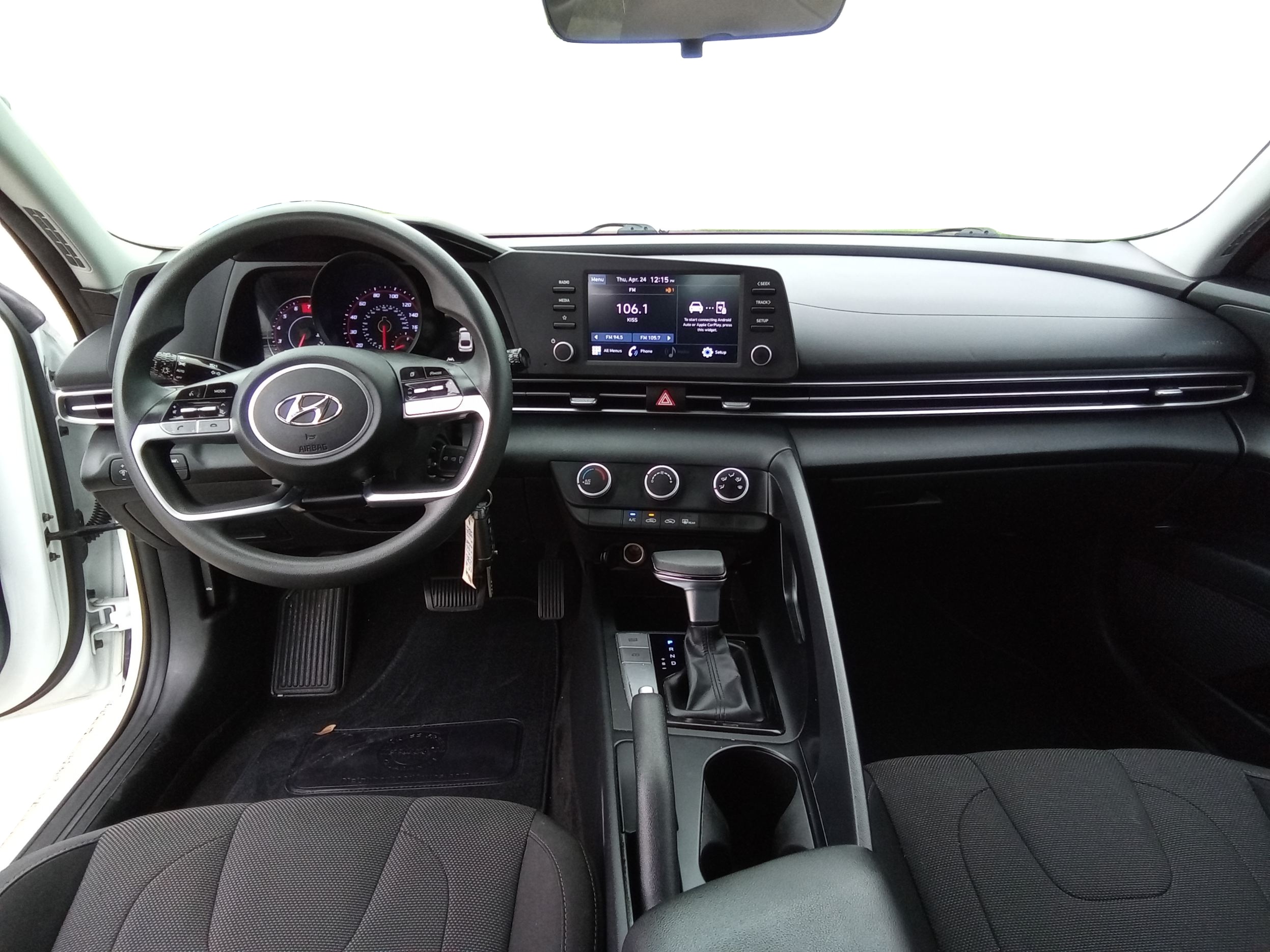 Neighborhood Autos, LLC - Used vehicle - Sedan HYUNDAI ELANTRA 2021