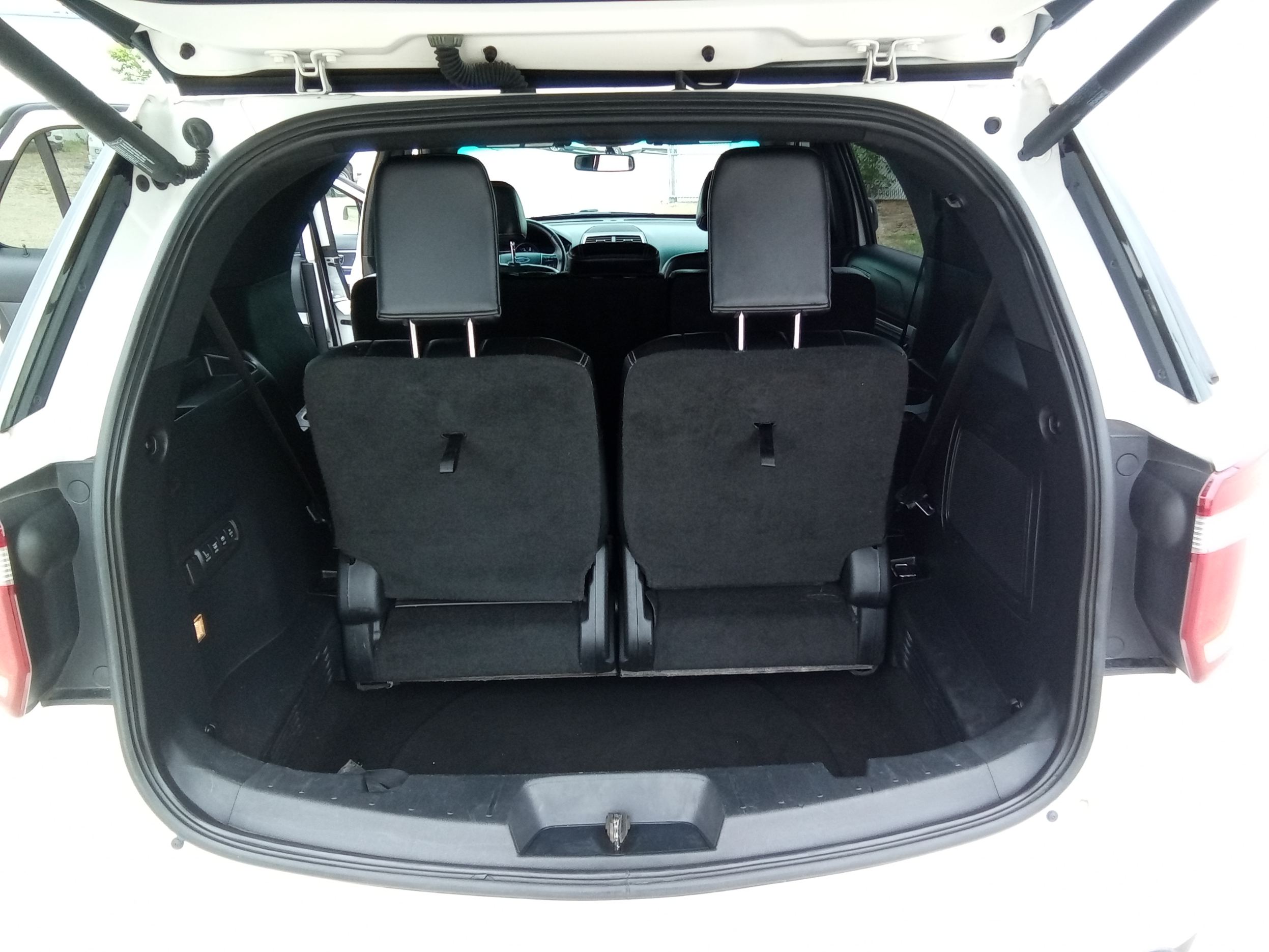 Neighborhood Autos, LLC - Used vehicle - SUV FORD EXPLORER 2016