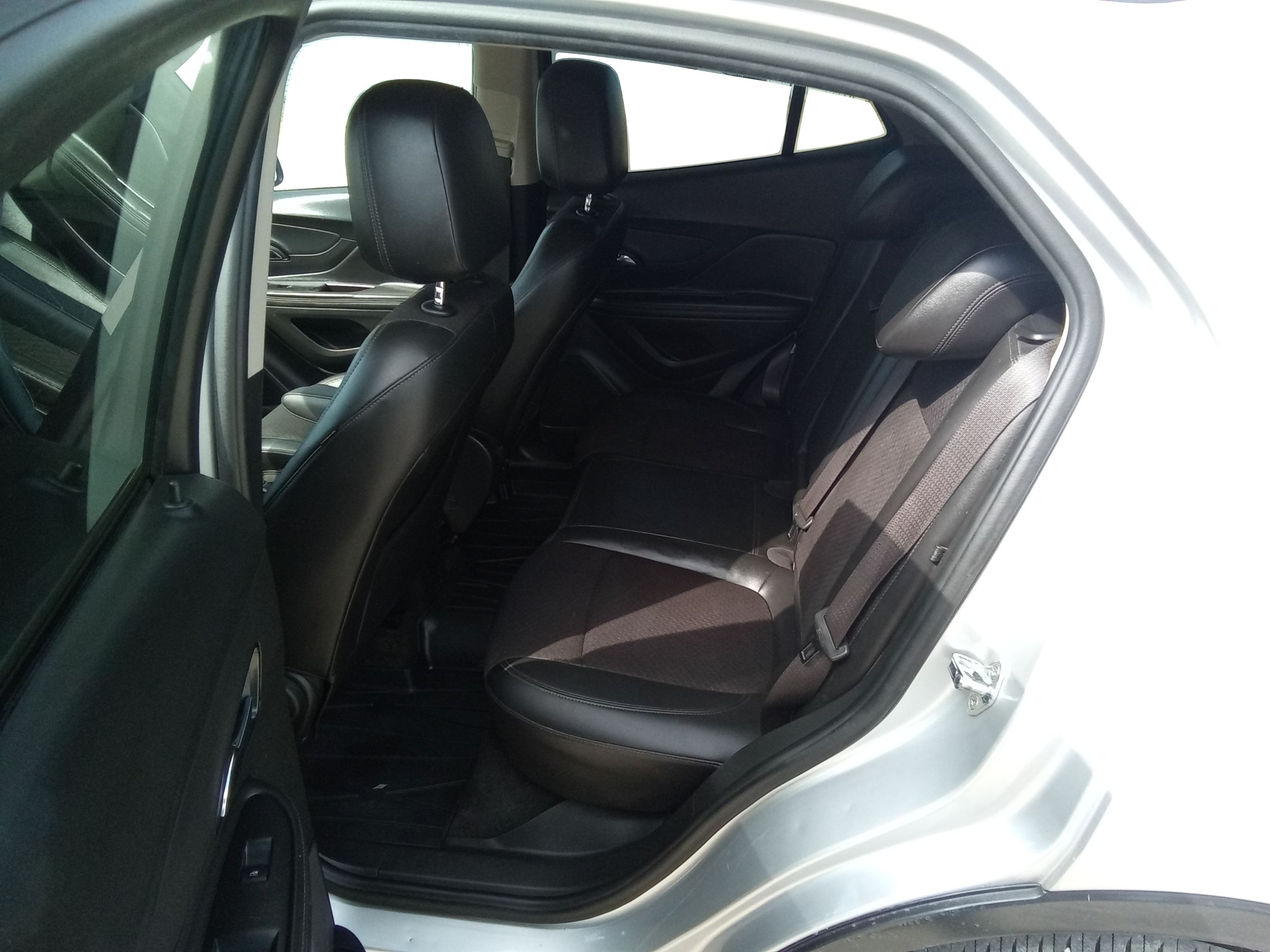 Neighborhood Autos, LLC - Used vehicle - SUV BUICK ENCORE 2018