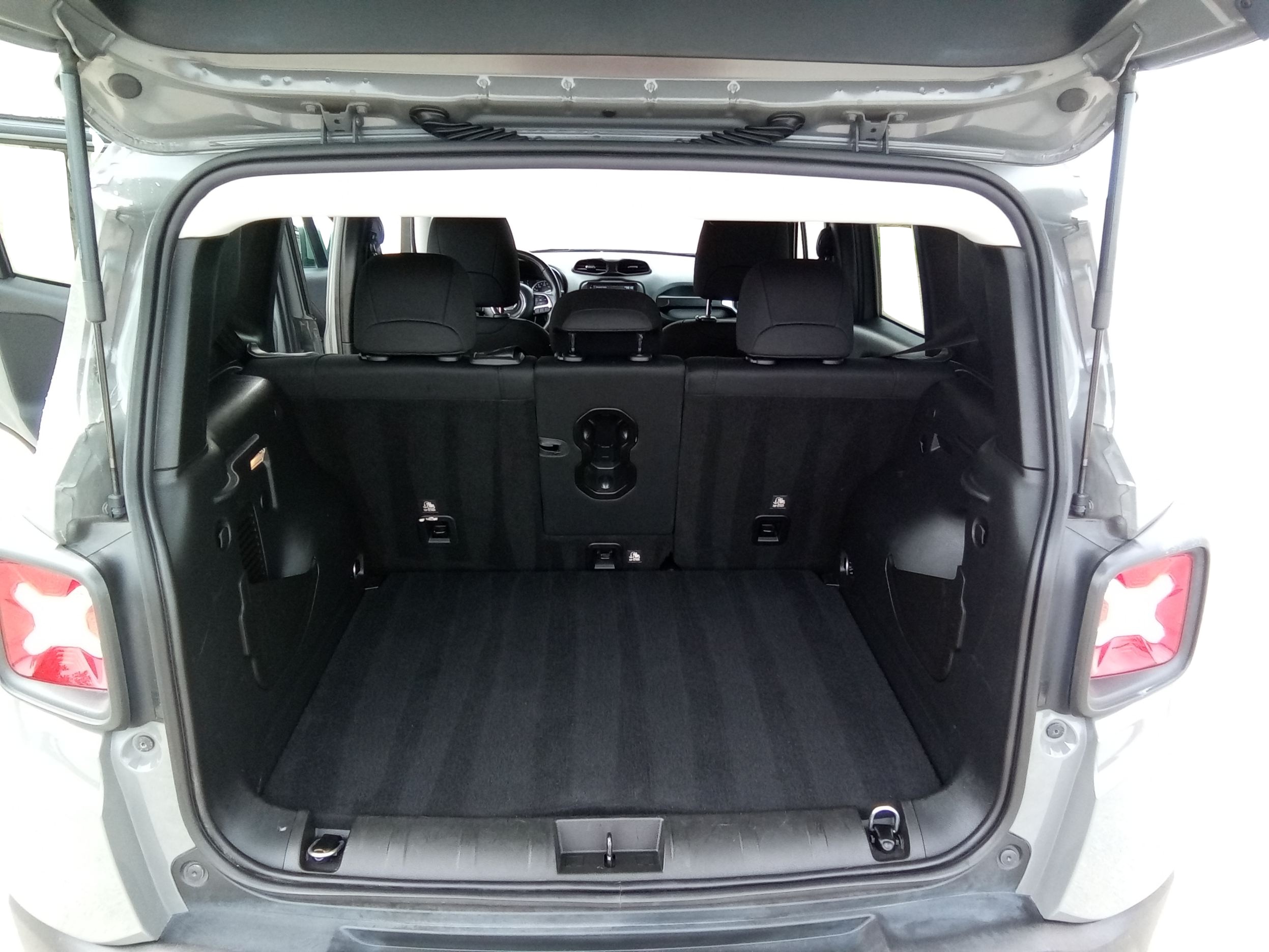 Neighborhood Autos, LLC - Used vehicle - SUV JEEP RENEGADE 2020