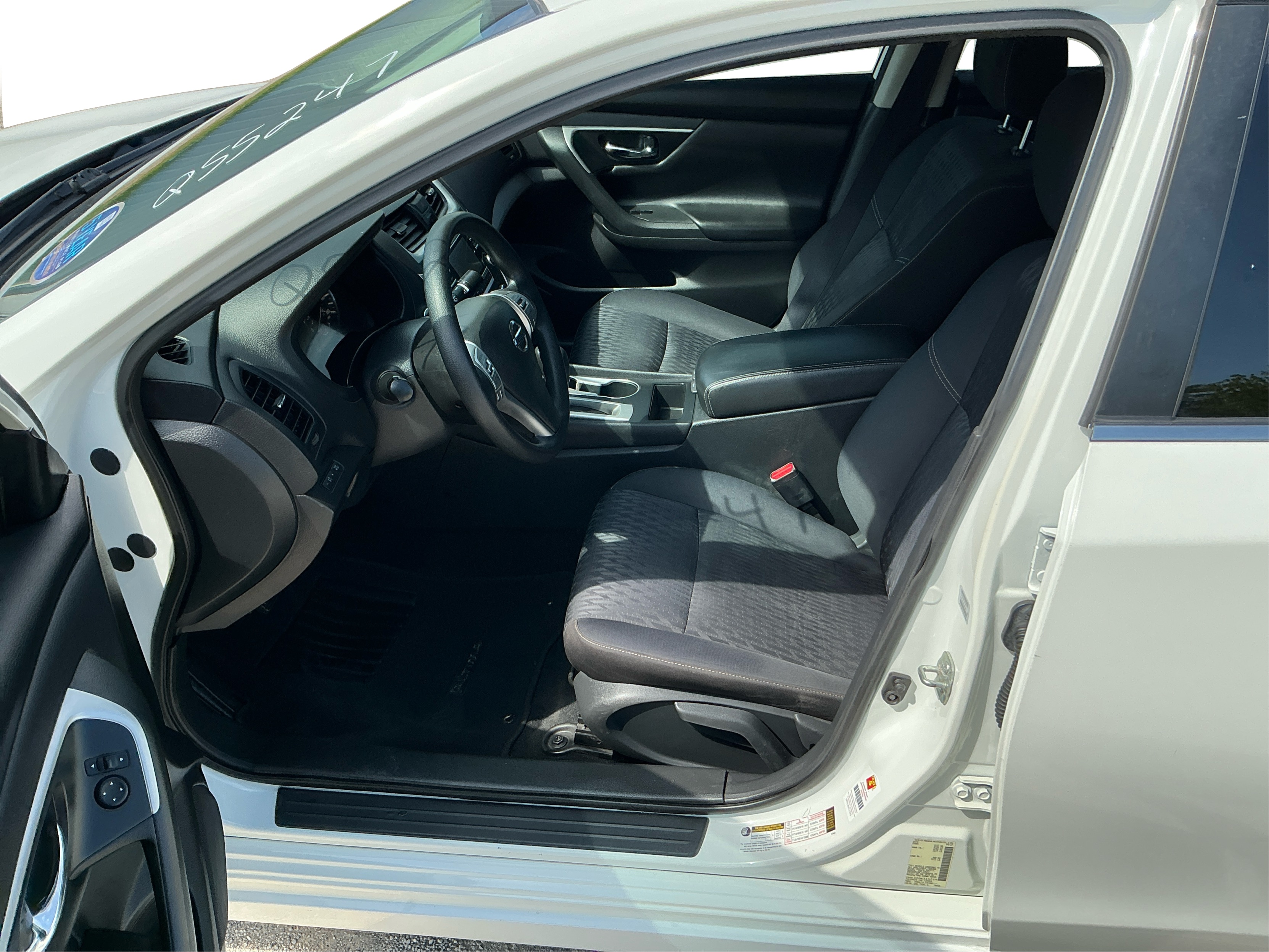Neighborhood Autos, LLC - Used vehicle - Sedan NISSAN ALTIMA 2017