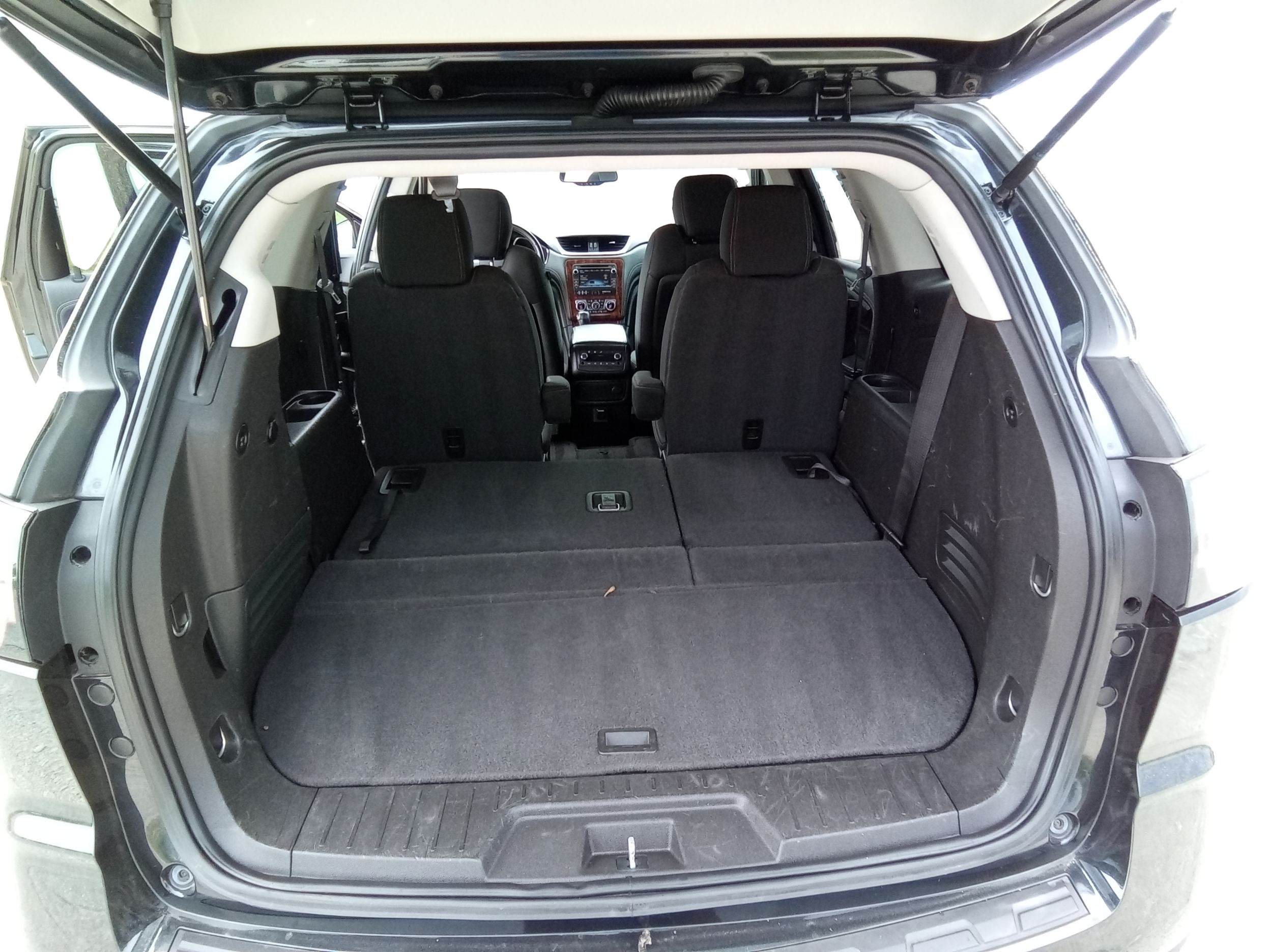 Neighborhood Autos, LLC - Used vehicle - SUV CHEVROLET TRAVERSE 2014
