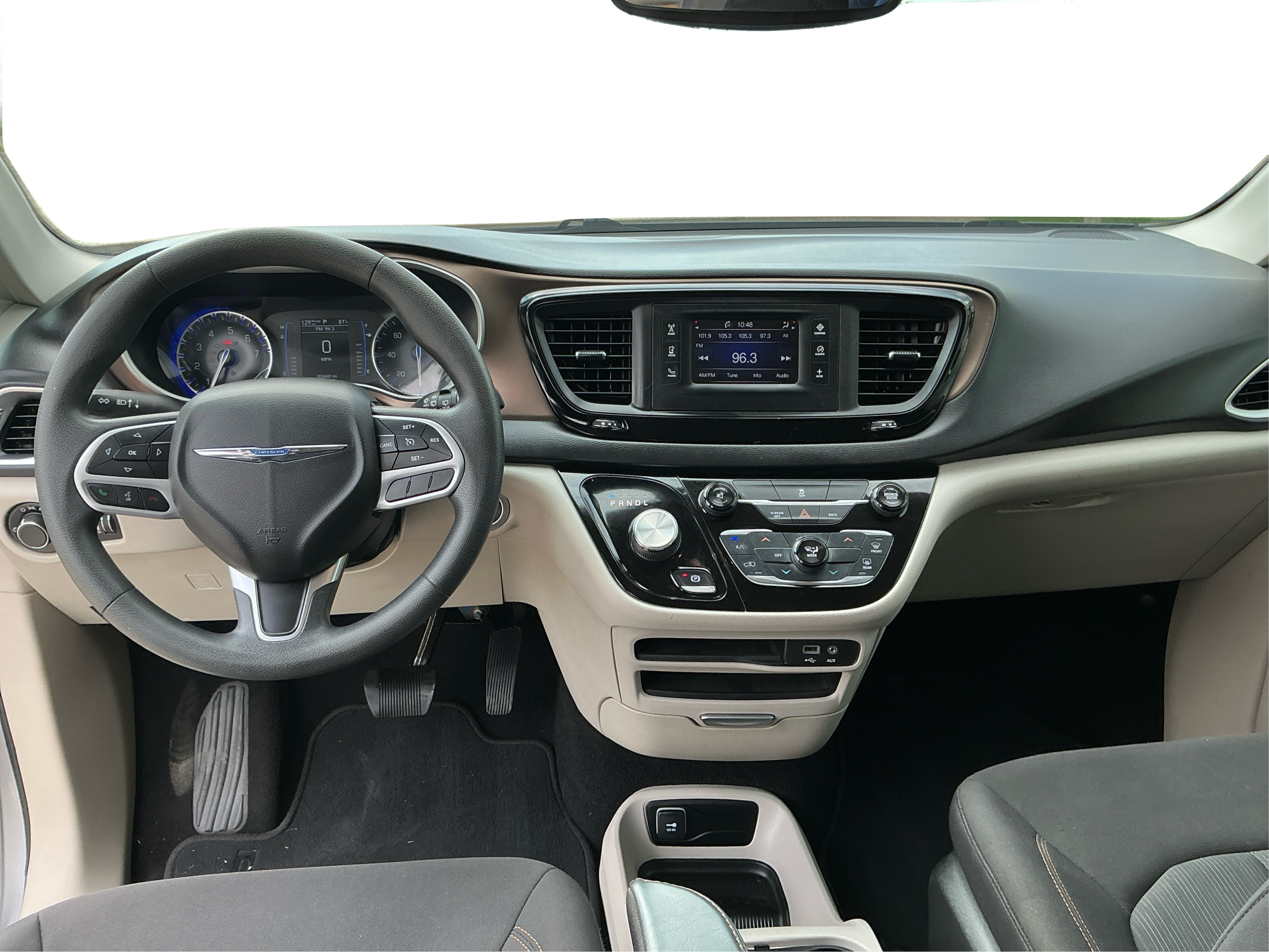 Neighborhood Autos, LLC - Used vehicle - Minivan CHRYSLER PACIFICA 2017