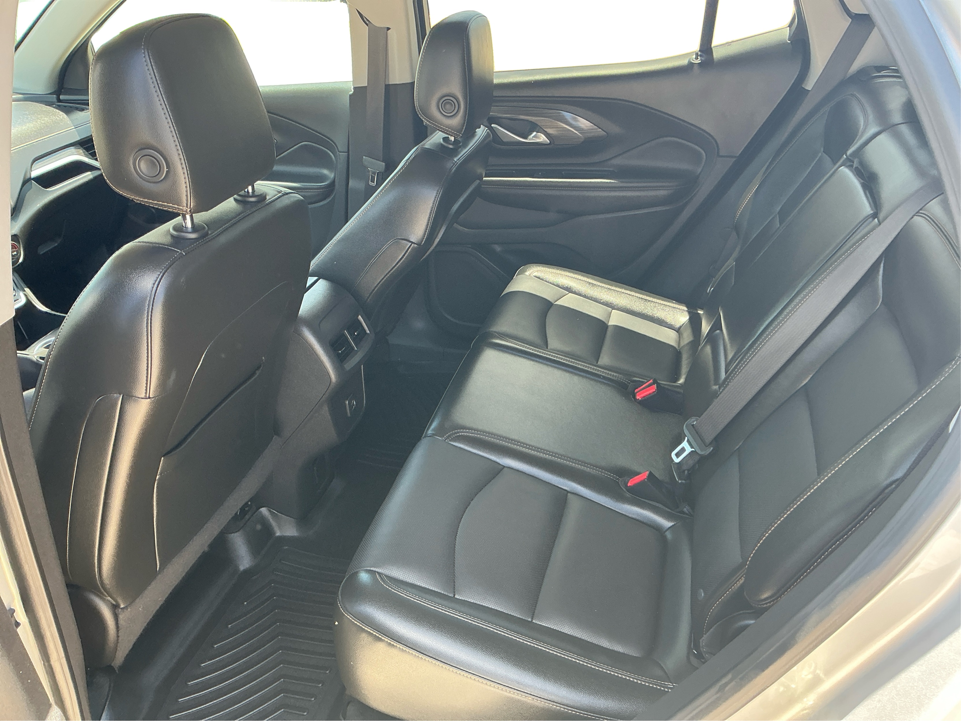 Neighborhood Autos, LLC - Used vehicle - SUV GMC TERRAIN 2019