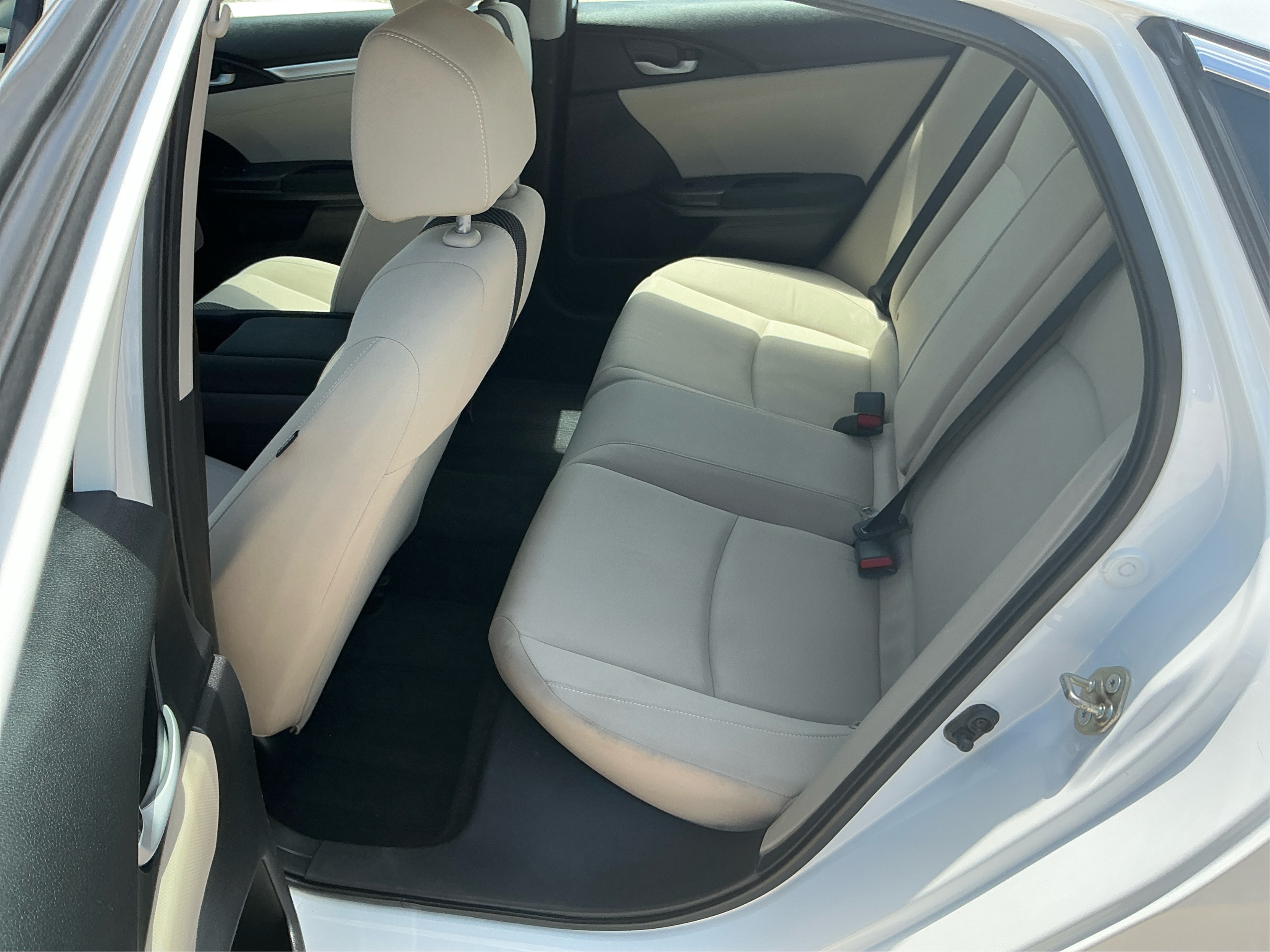 Neighborhood Autos, LLC - Used vehicle - Sedan HONDA CIVIC 2018