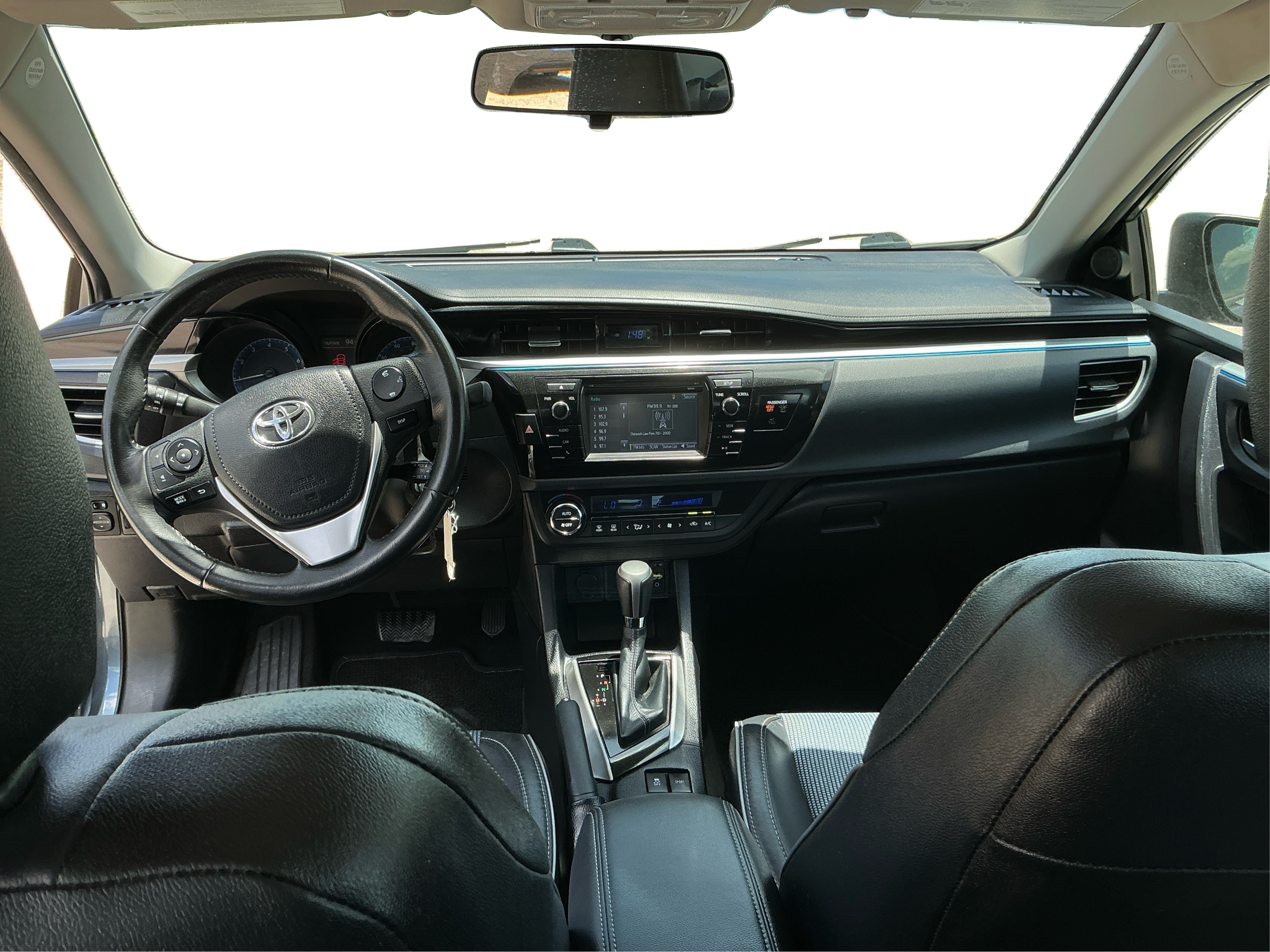 Neighborhood Autos, LLC - Used vehicle - Sedan TOYOTA COROLLA 2015