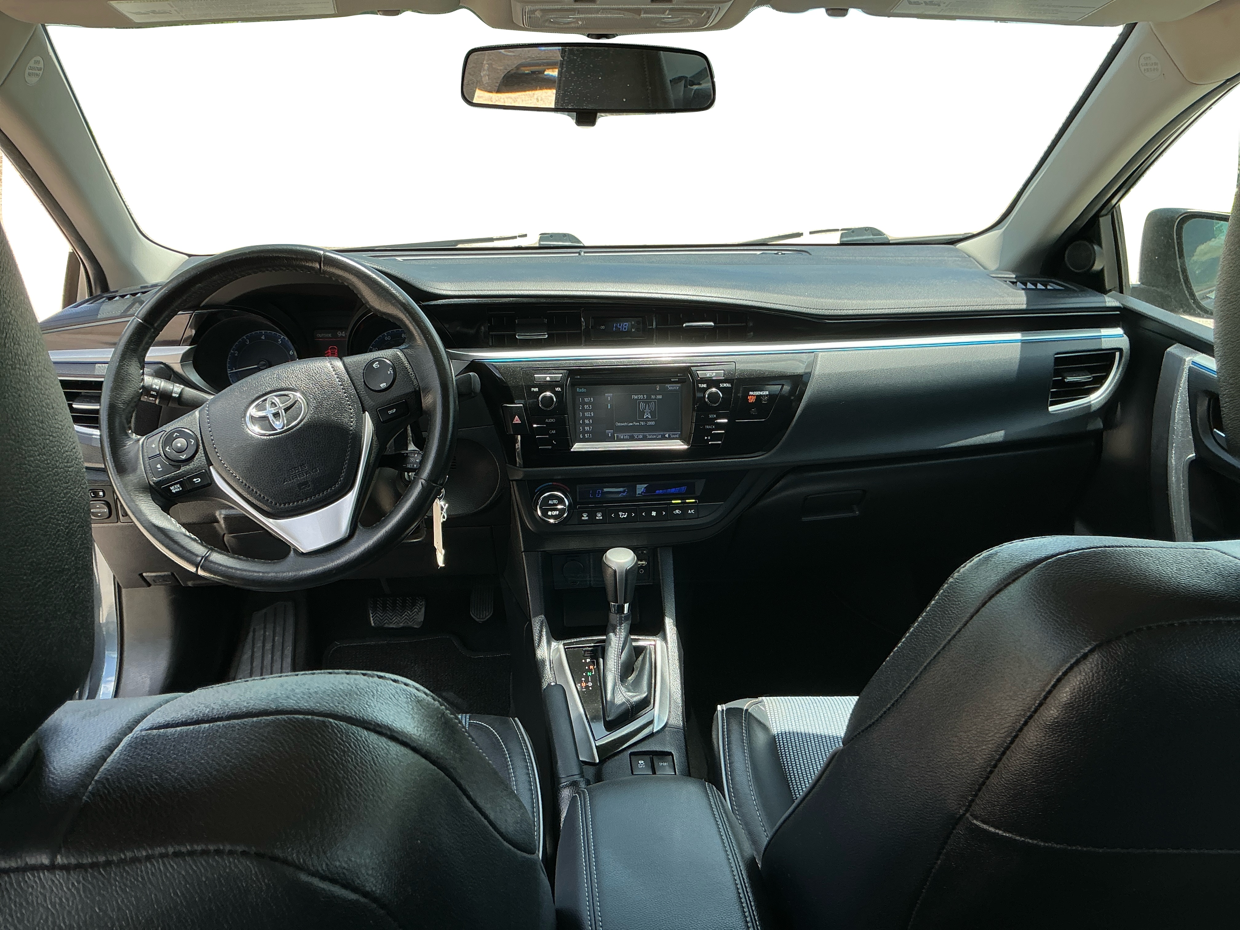 Neighborhood Autos, LLC - Used vehicle - Sedan TOYOTA COROLLA 2015