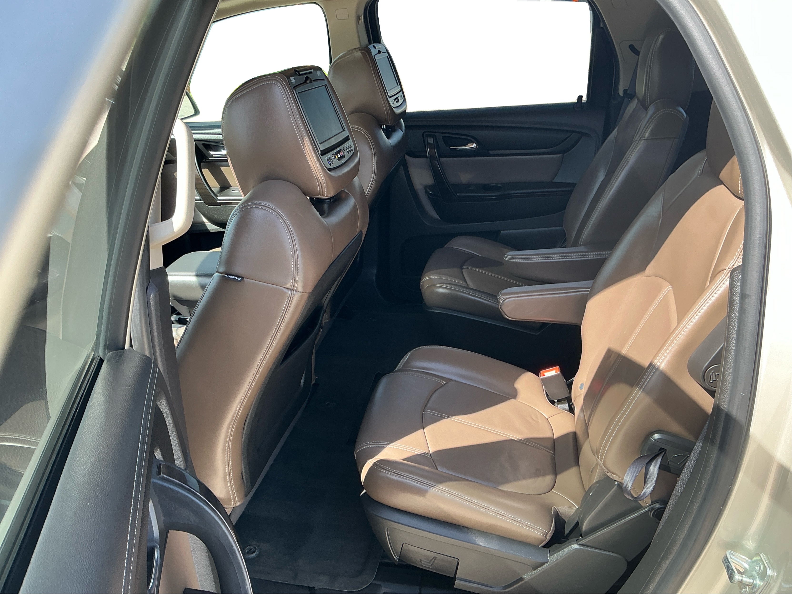 Neighborhood Autos, LLC - Used vehicle - SUV GMC ACADIA 2014