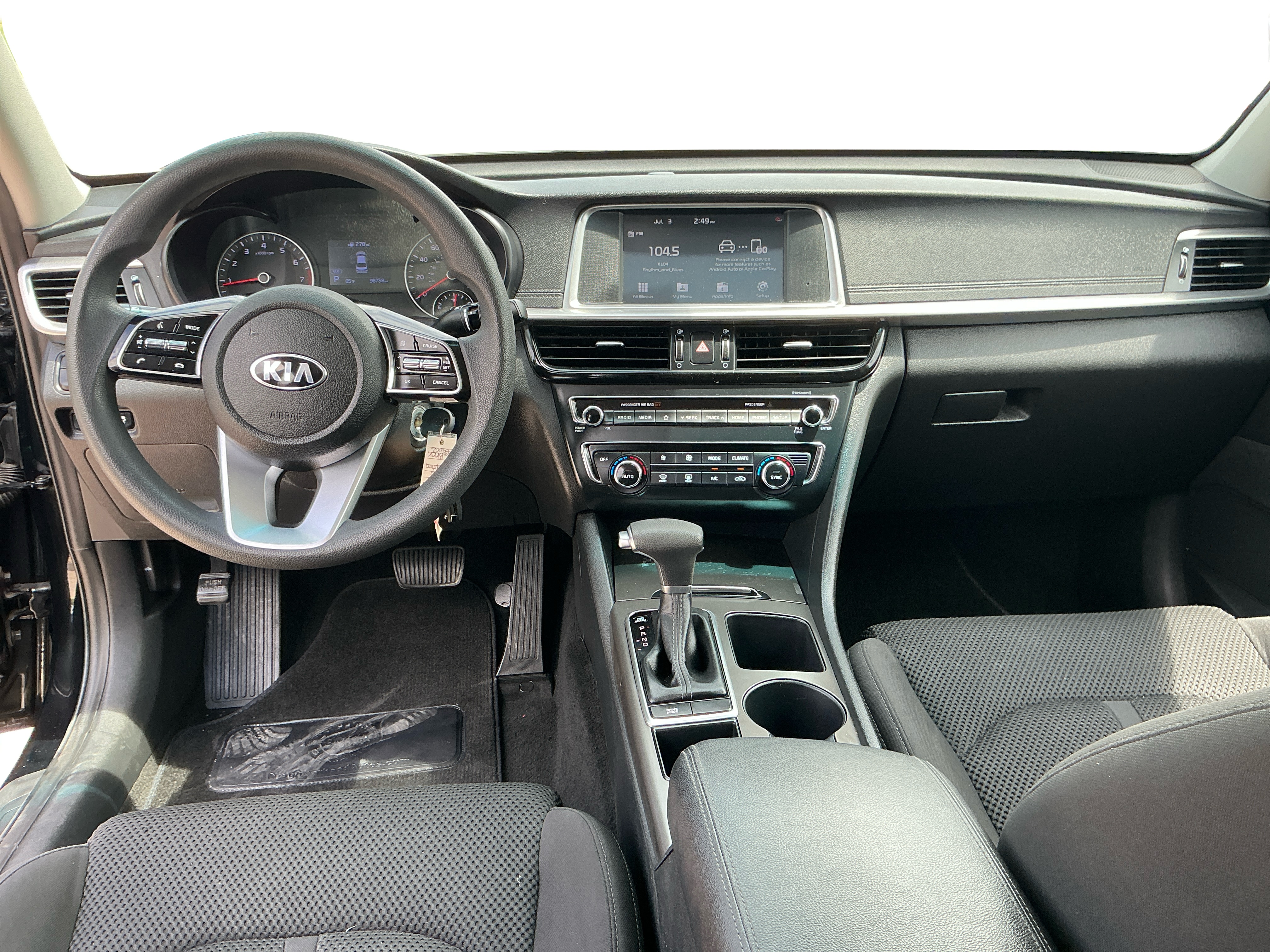 Neighborhood Autos, LLC - Used vehicle - Sedan KIA OPTIMA 2020