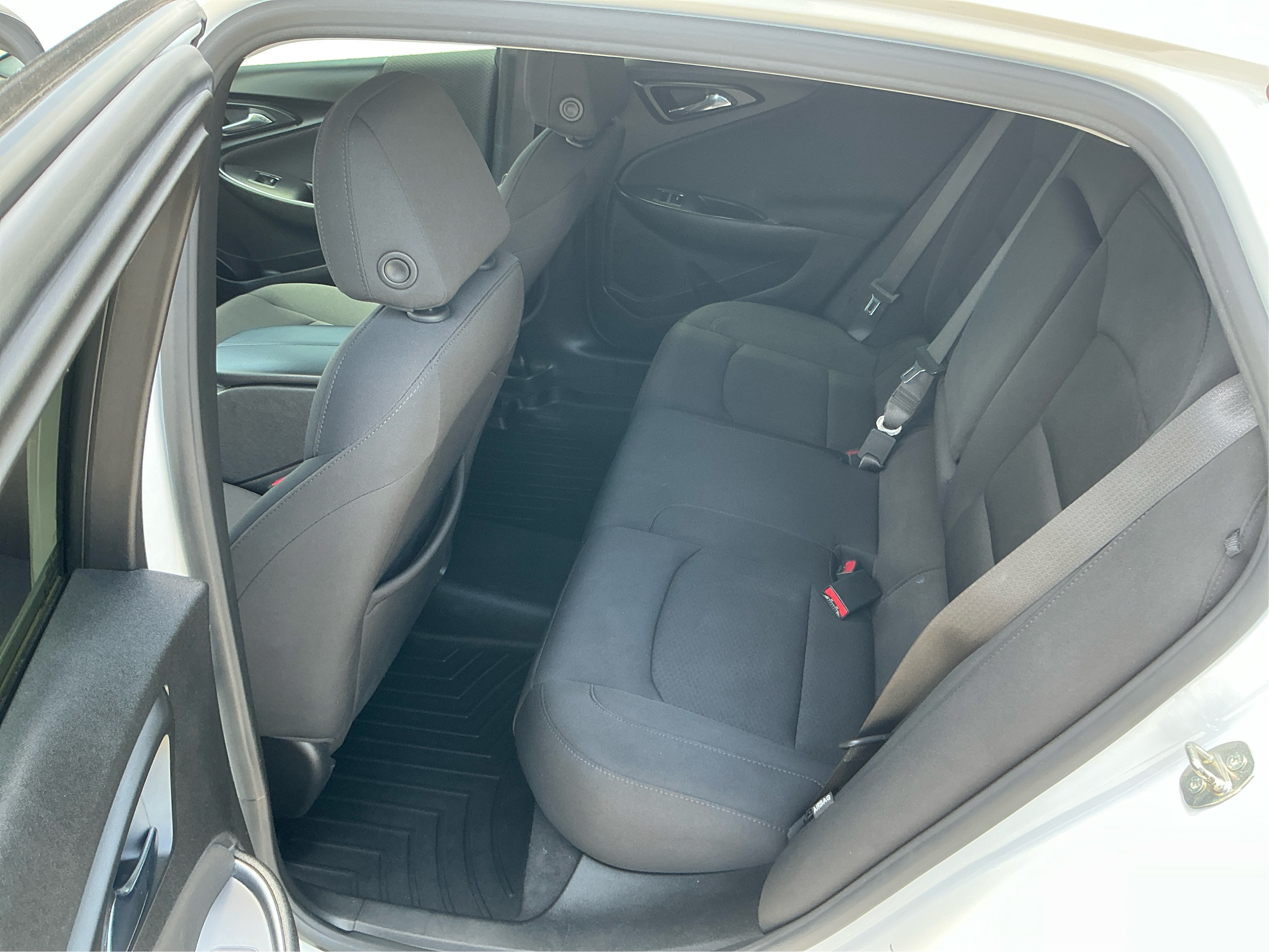 Neighborhood Autos, LLC - Used vehicle - Sedan CHEVROLET MALIBU 2020
