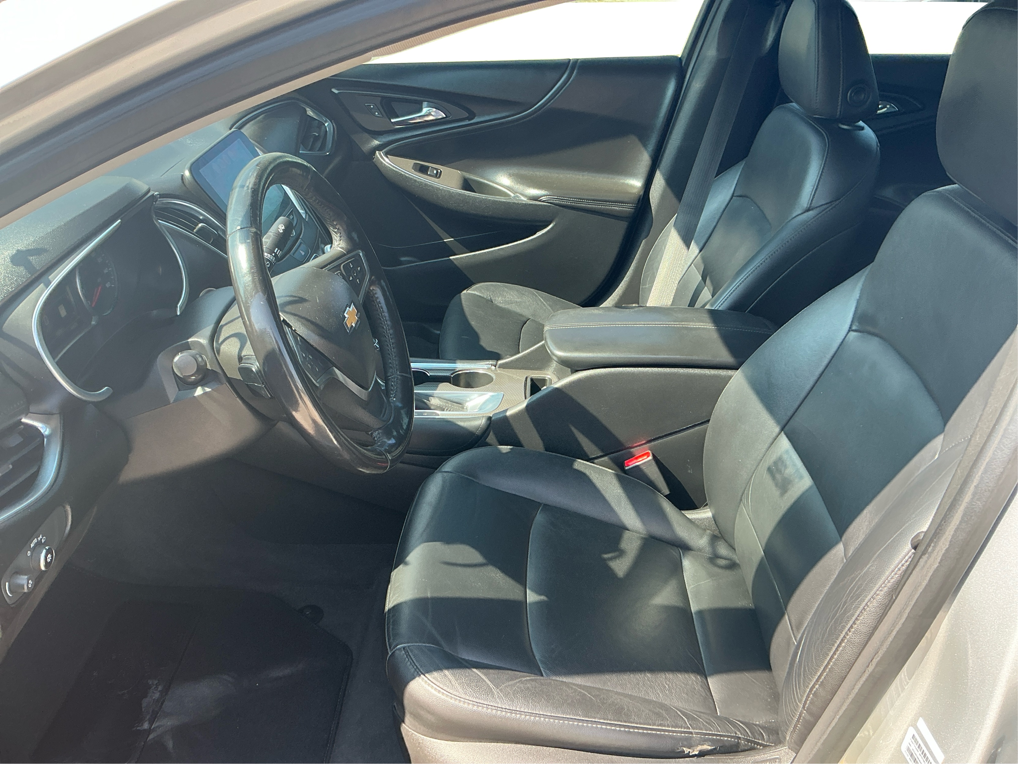 Neighborhood Autos, LLC - Used vehicle - Sedan CHEVROLET MALIBU 2018